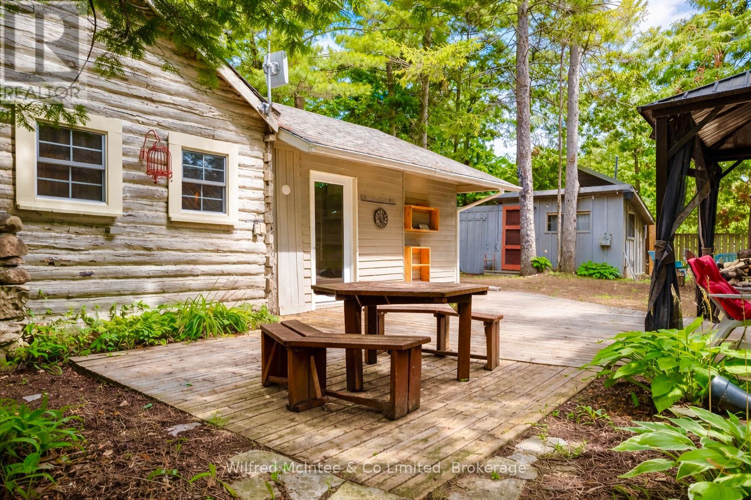 7 6th Avenue S, South Bruce Peninsula, Ontario N0H 2G0 - Photo 5 - X13022902