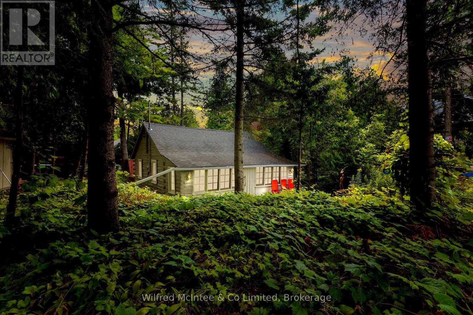 7 6th Avenue S, South Bruce Peninsula, Ontario N0H 2G0 - Photo 4 - X13022902