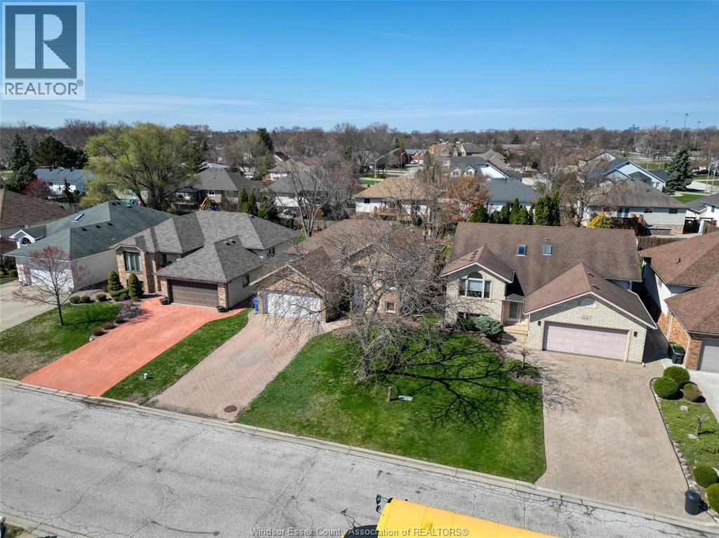 655 Michael Drive, Tecumseh, Ontario  N8N 4N2 - Photo 5 - 26008612