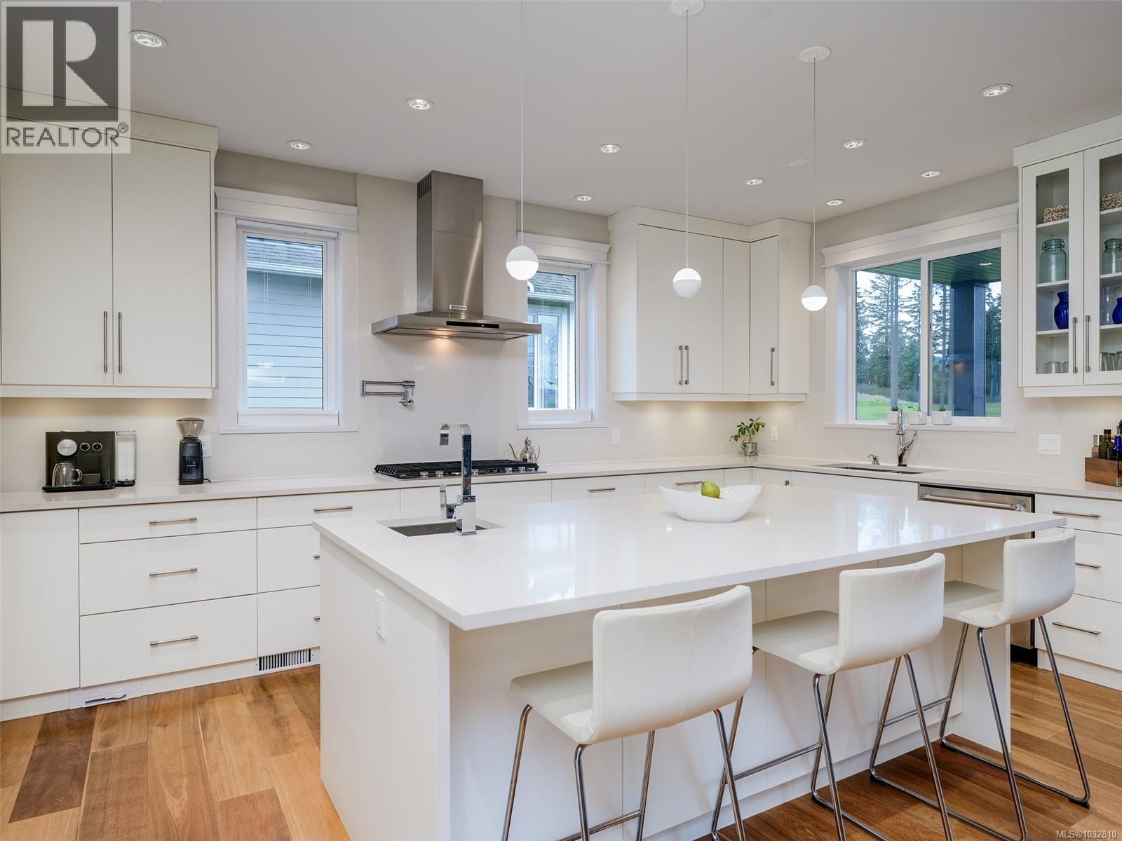 2156 Champions Way, Langford, British Columbia  V9B 0R9 - Photo 12 - 1032810