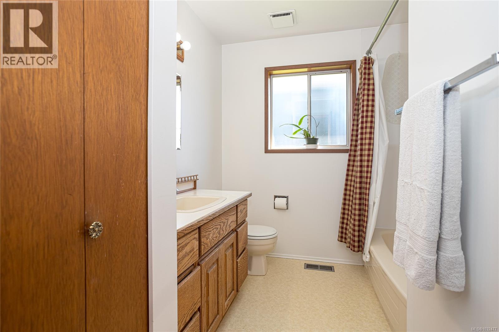 377 Campbell St, Duncan, British Columbia  V9L 3H7 - Photo 14 - 1032477