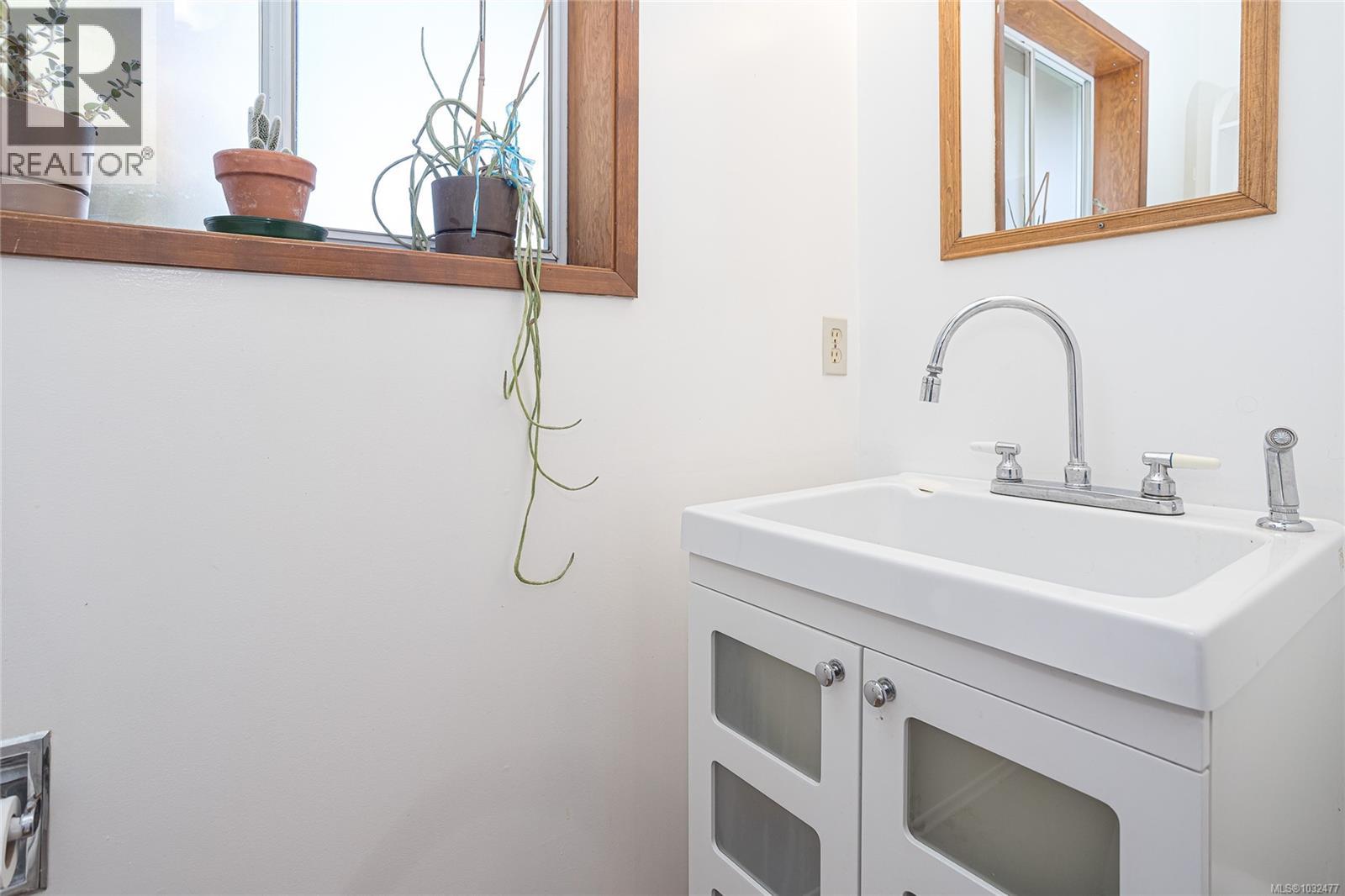 377 Campbell St, Duncan, British Columbia  V9L 3H7 - Photo 16 - 1032477