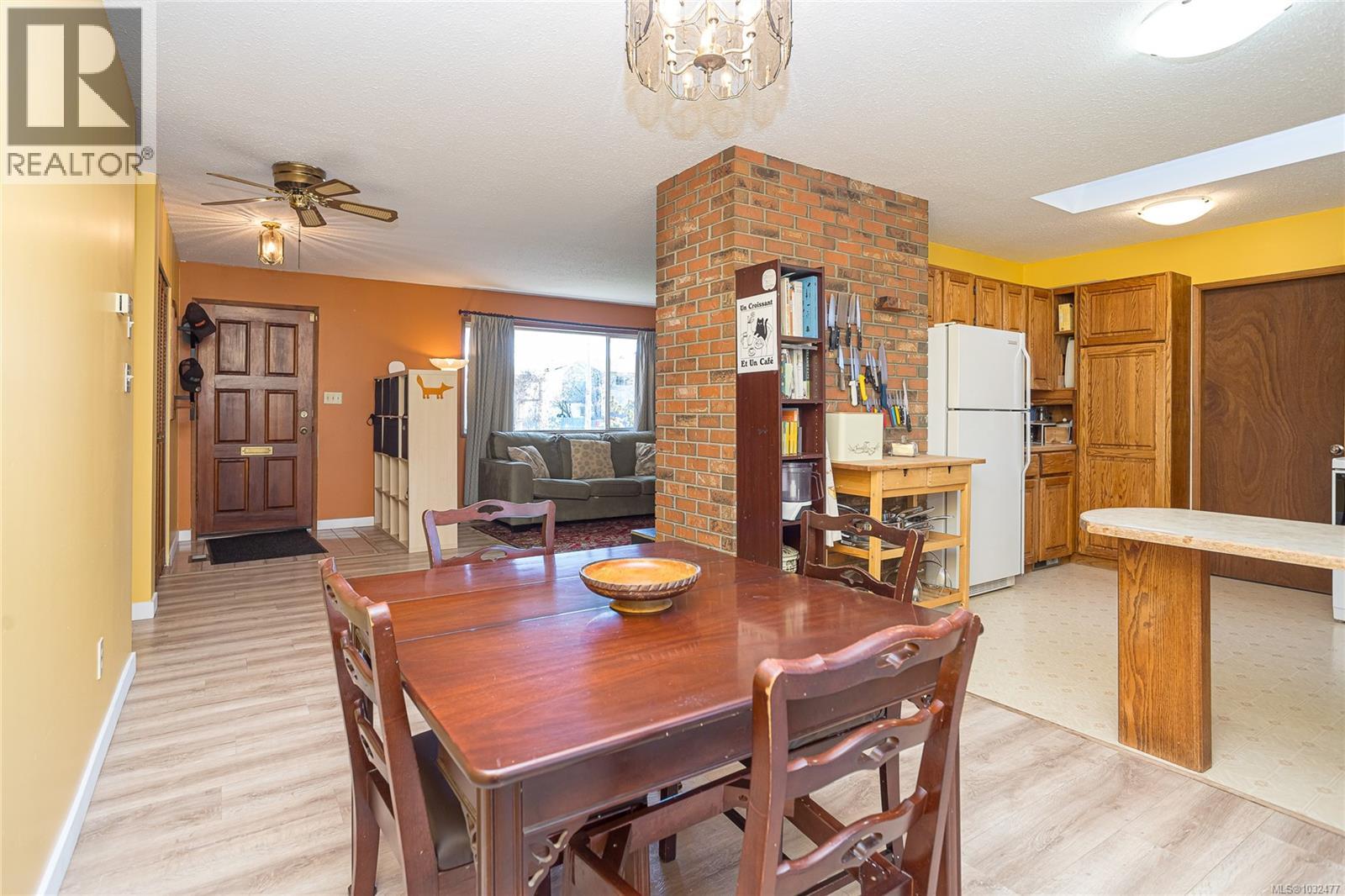 377 Campbell St, Duncan, British Columbia  V9L 3H7 - Photo 6 - 1032477