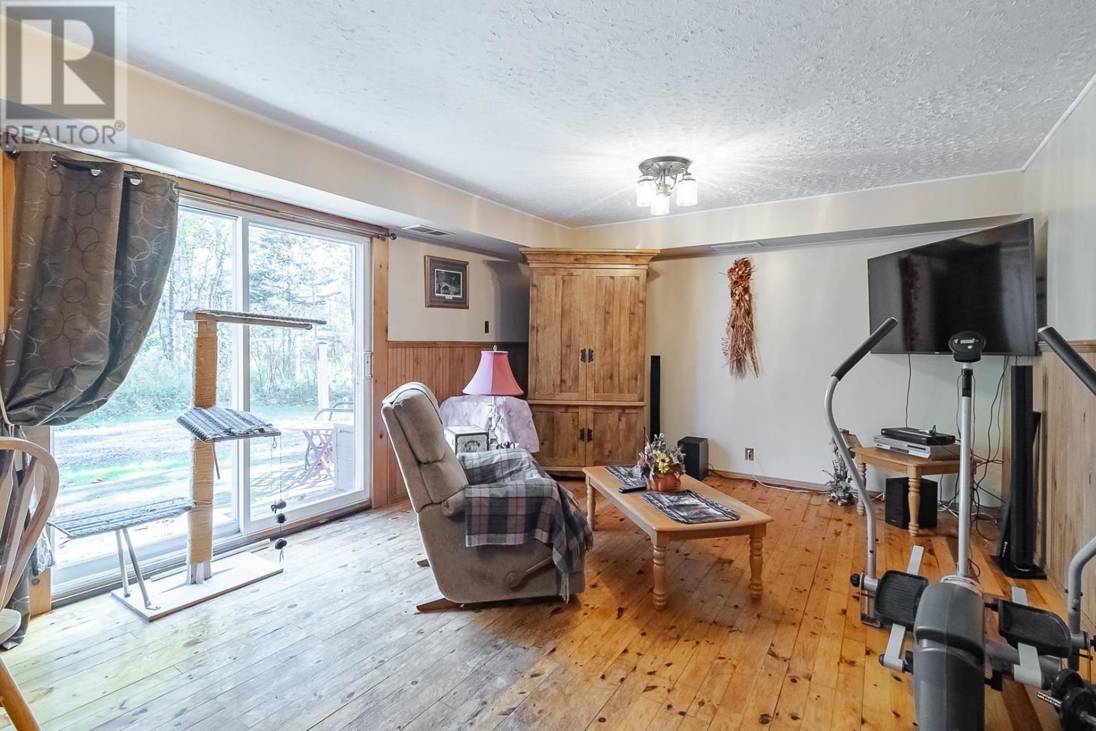 690 Walls Side Rd, Sault Ste. Marie, Ontario  P6A 6K4 - Photo 16 - SM260680