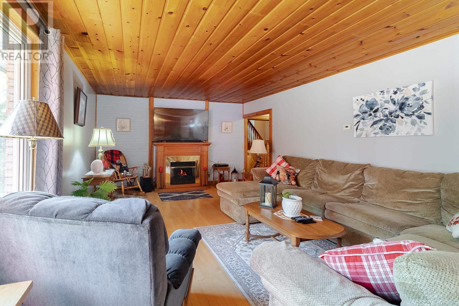 690 Walls Side Rd, Sault Ste. Marie, Ontario  P6A 6K4 - Photo 8 - SM260680