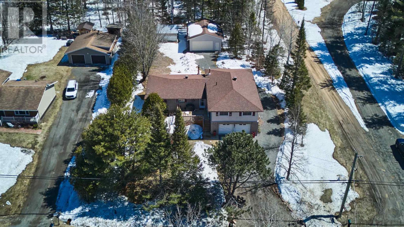 690 Walls Side Rd, Sault Ste. Marie, Ontario  P6A 6K4 - Photo 49 - SM260680