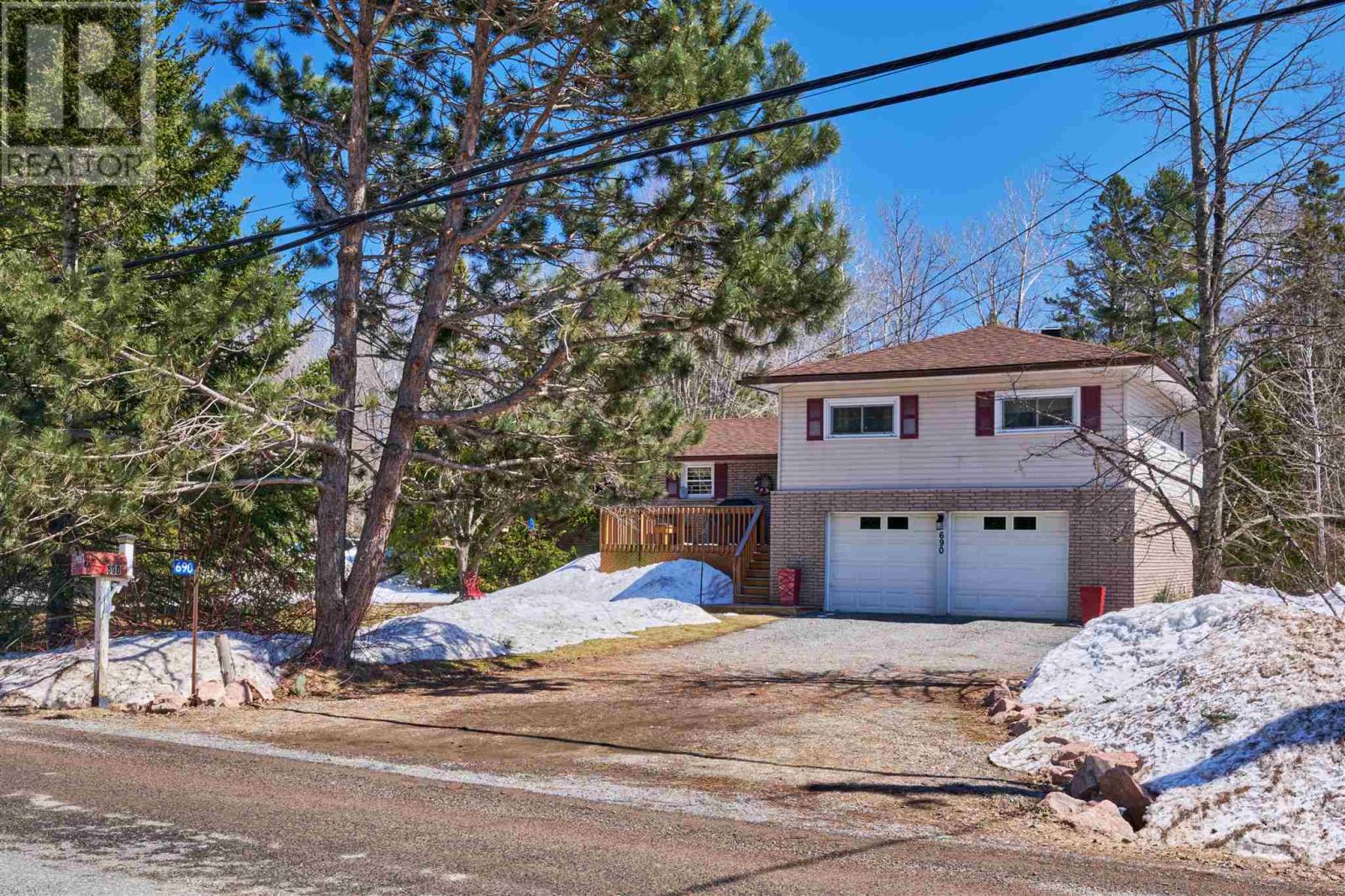 690 Walls Side Rd, Sault Ste. Marie, Ontario  P6A 6K4 - Photo 47 - SM260680