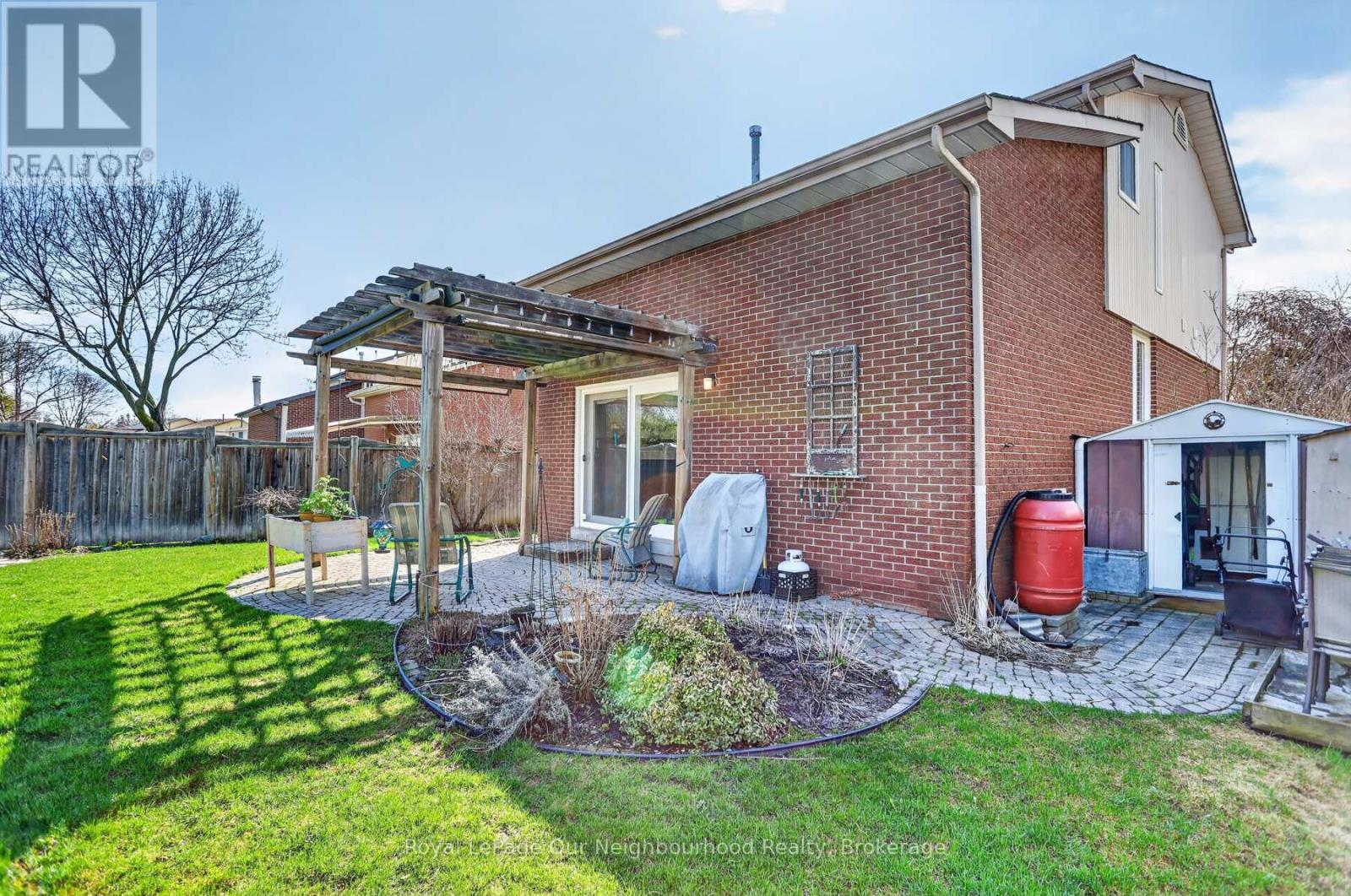 656 Hillcroft Street, Oshawa, Ontario  L1G 7K6 - Photo 43 - E13023336