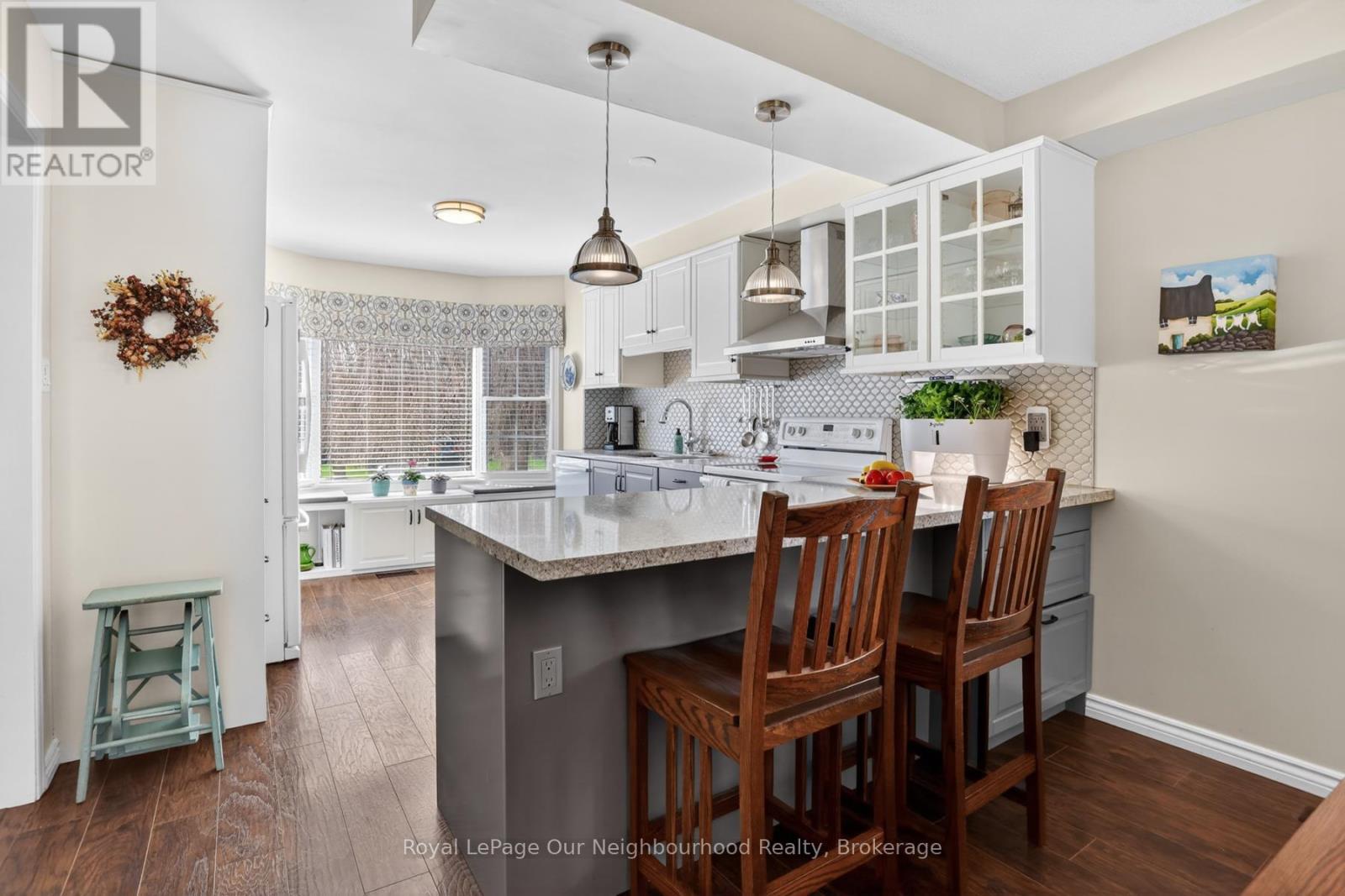 656 Hillcroft Street, Oshawa, Ontario  L1G 7K6 - Photo 6 - E13023336