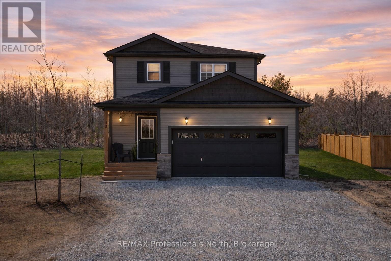 33 WHITEHORN PARK ROAD W, Bracebridge, Ontario