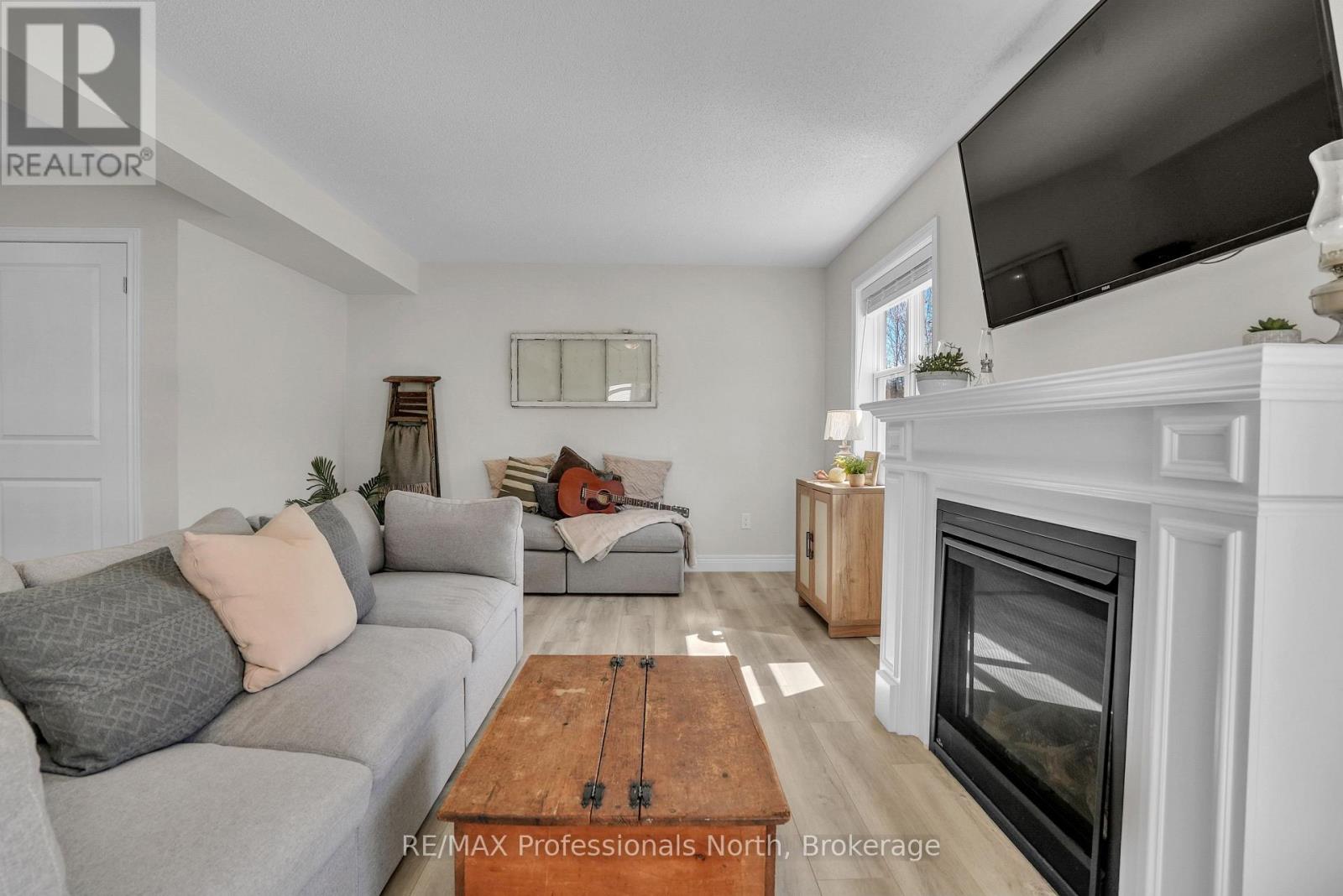 33 Whitehorn Park Road W, Bracebridge, Ontario  P1L 1W9 - Photo 5 - X13023360