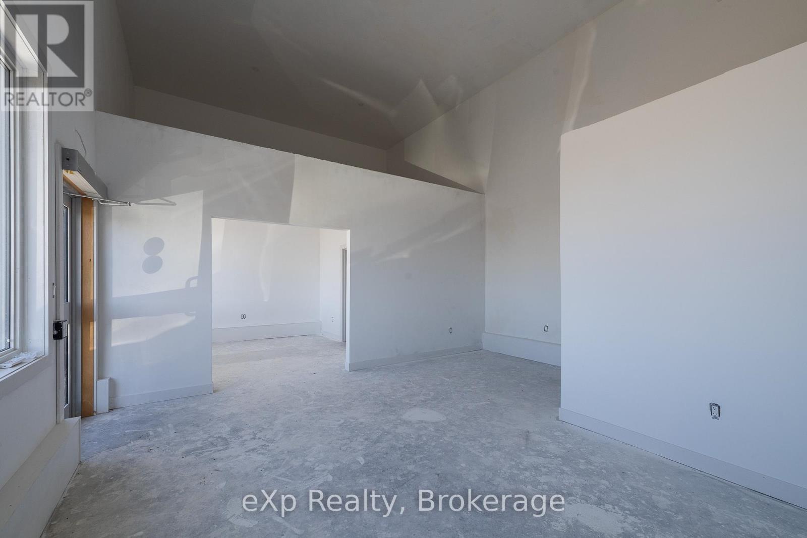 10075 Hwy 6, Georgian Bluffs, Ontario  N0H 2T0 - Photo 14 - X13023380