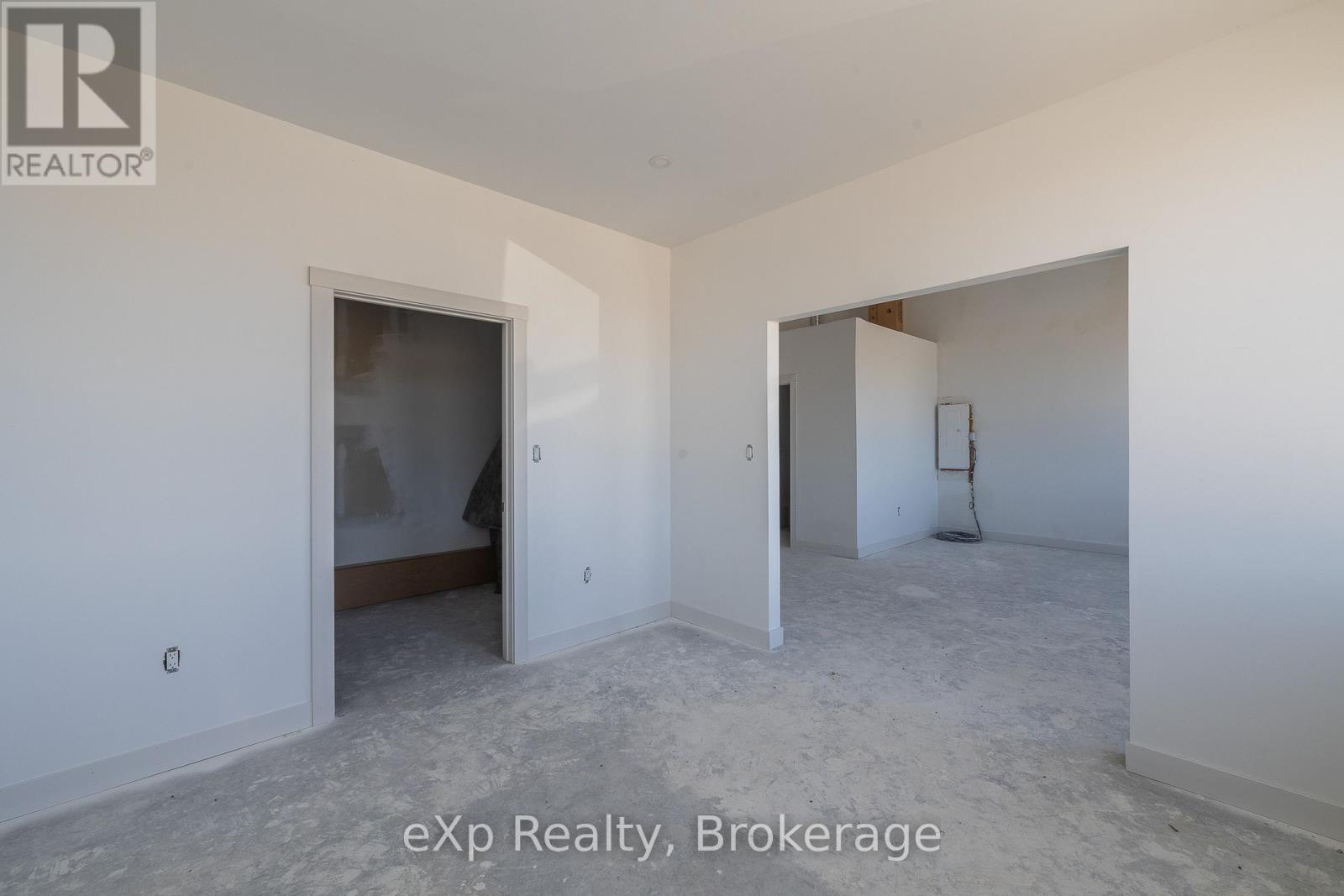 10075 Hwy 6, Georgian Bluffs, Ontario  N0H 2T0 - Photo 16 - X13023380