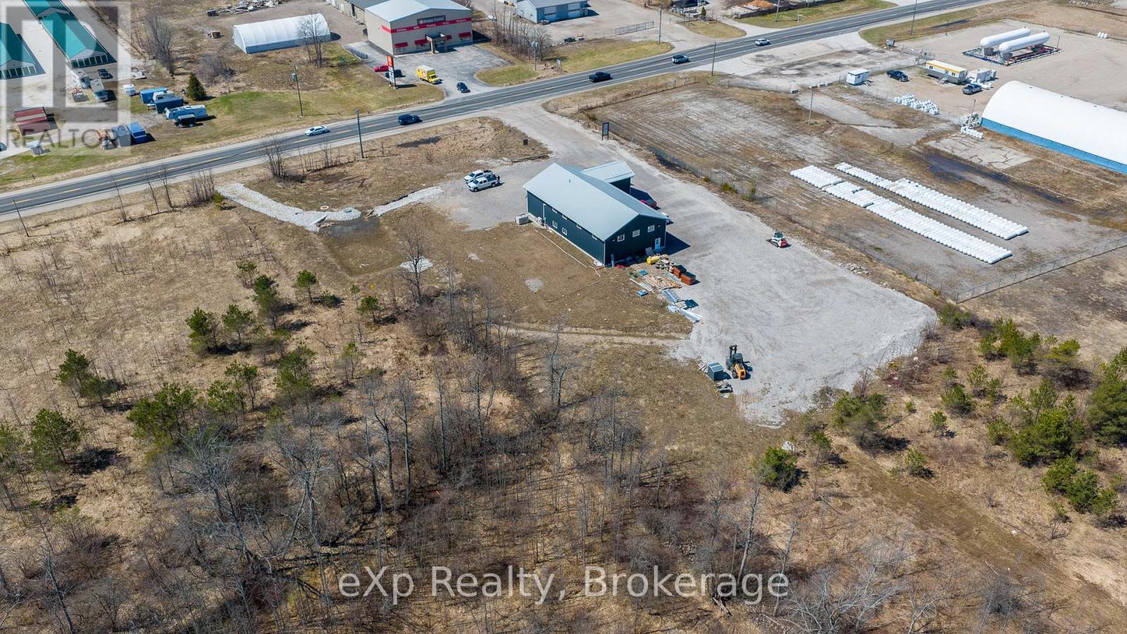 10075 Hwy 6, Georgian Bluffs, Ontario  N0H 2T0 - Photo 8 - X13023380