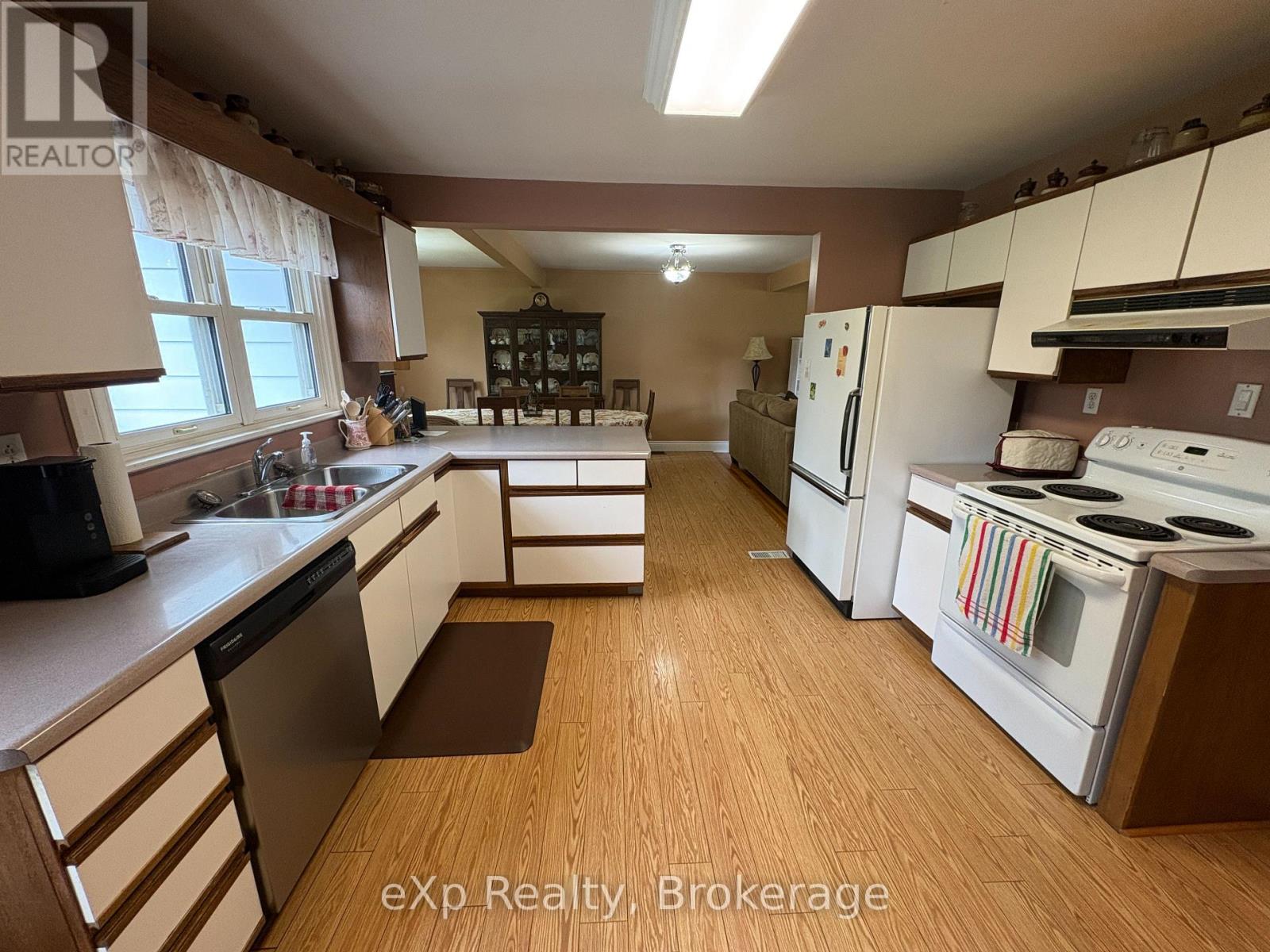 661 2nd Avenue Se, Georgian Bluffs, Ontario  N4K 5T2 - Photo 16 - X13023384