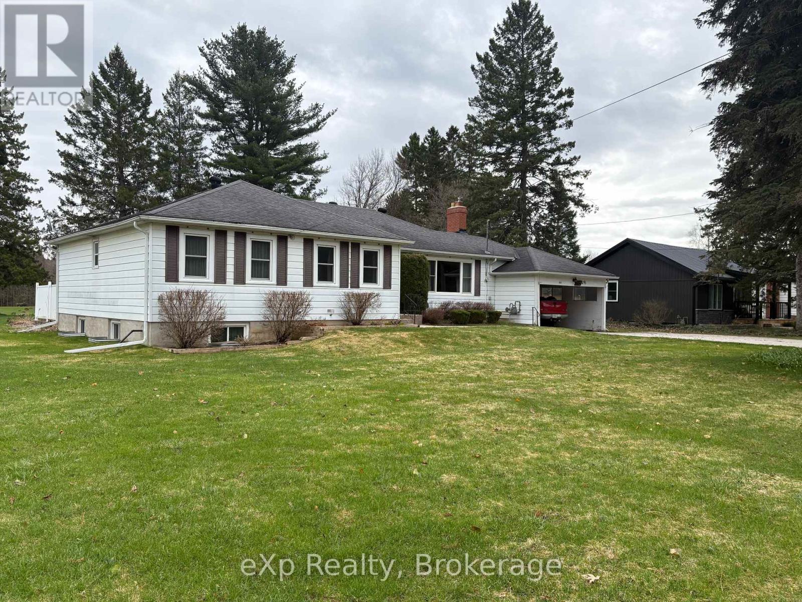 661 2nd Avenue Se, Georgian Bluffs, Ontario  N4K 5T2 - Photo 2 - X13023384