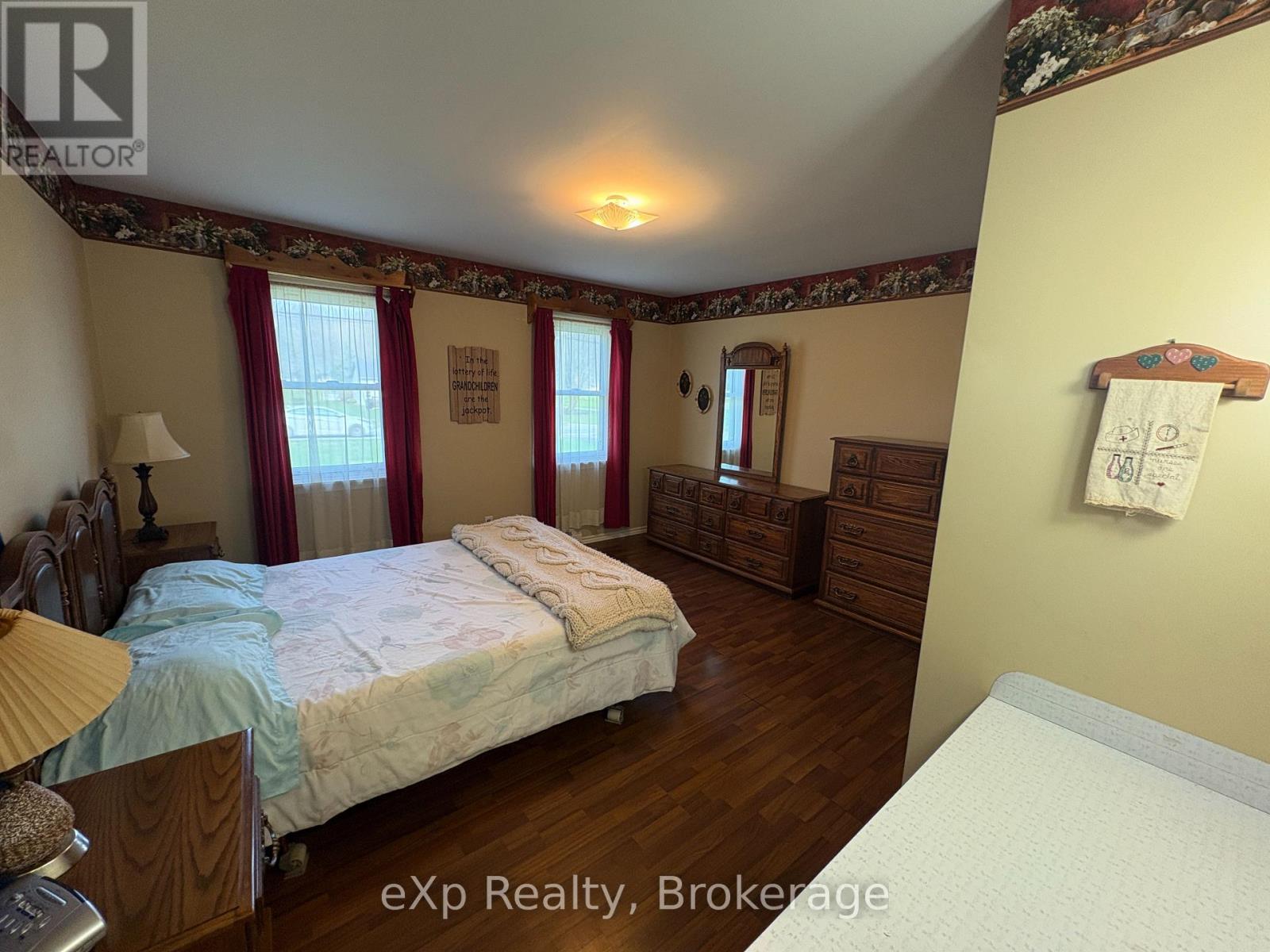 661 2nd Avenue Se, Georgian Bluffs, Ontario  N4K 5T2 - Photo 27 - X13023384