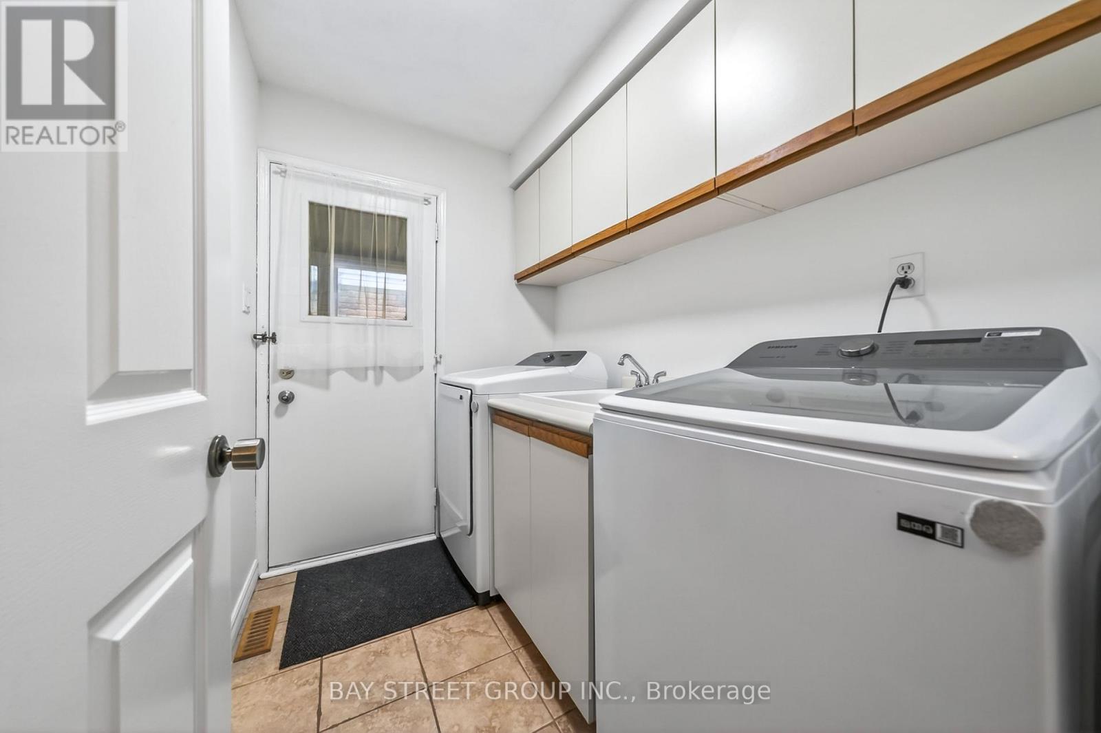 145 Sandyhook Square, Toronto, Ontario  M1W 3N6 - Photo 19 - E13023308