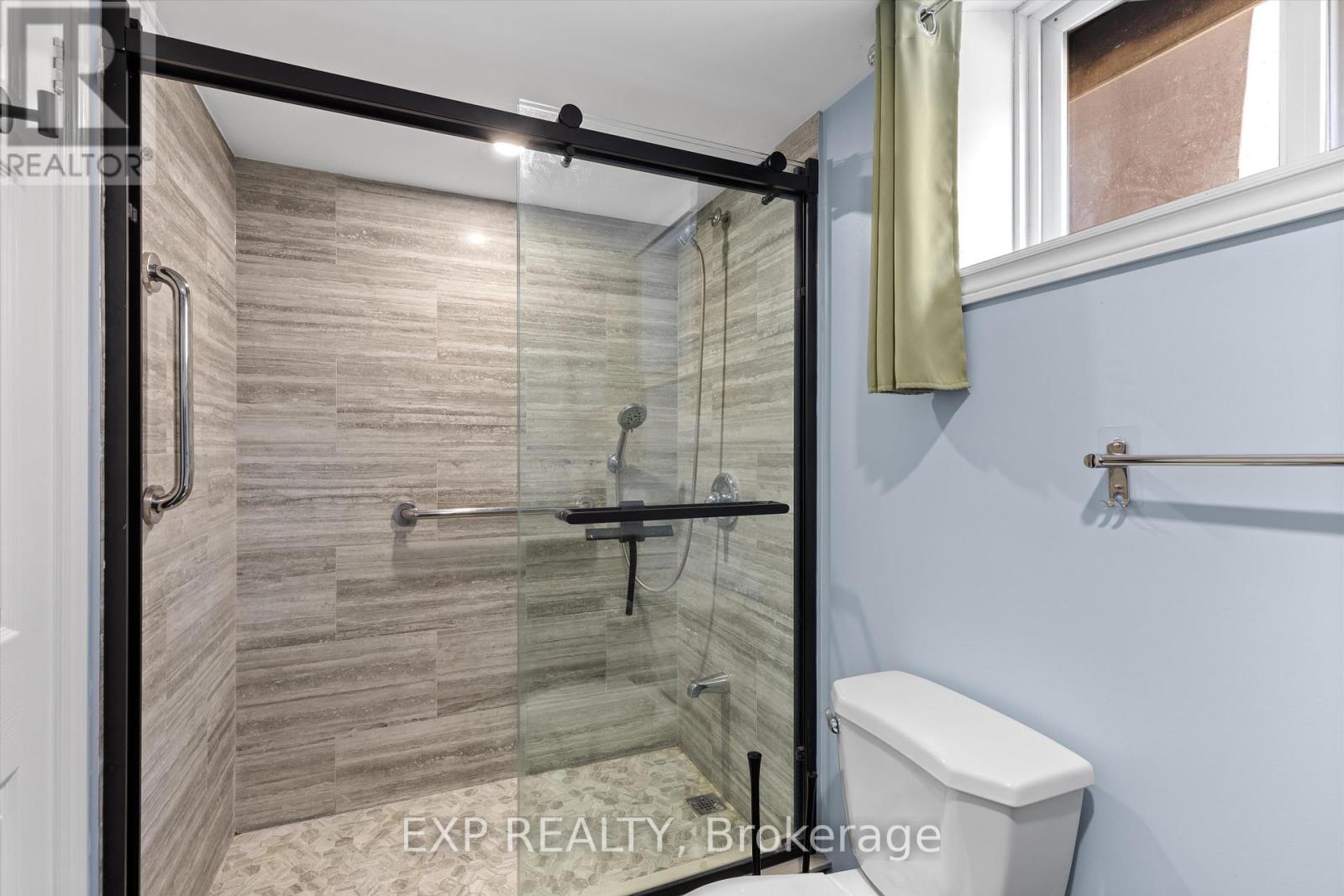 34 Connor Drive, Whitchurch-Stouffville, Ontario  L4A 7X3 - Photo 16 - N12980846