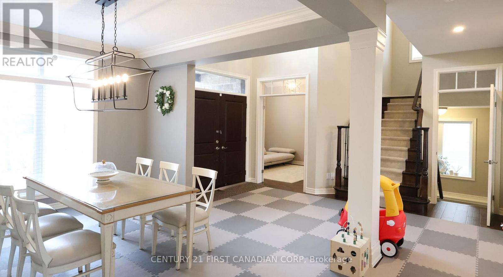 2369 Torrey Pines Way, London North, Ontario  N6G 0K6 - Photo 4 - X12846578