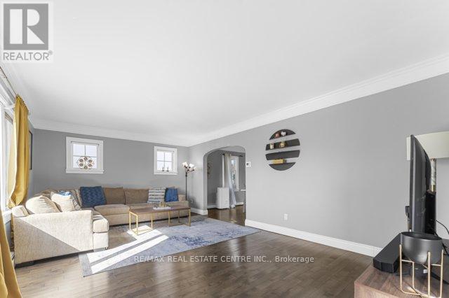 188 Thorold Road, Welland, Ontario  L3C 3V7 - Photo 7 - X12787850