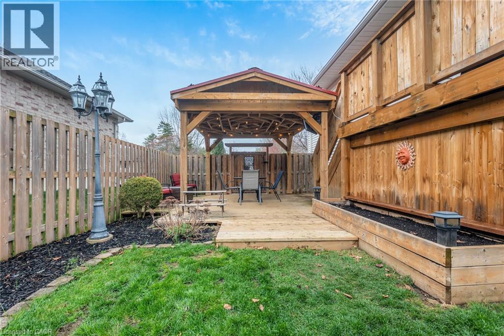 22 Lorraine Avenue, Tillsonburg, Ontario  N4G 4V3 - Photo 32 - 40822681