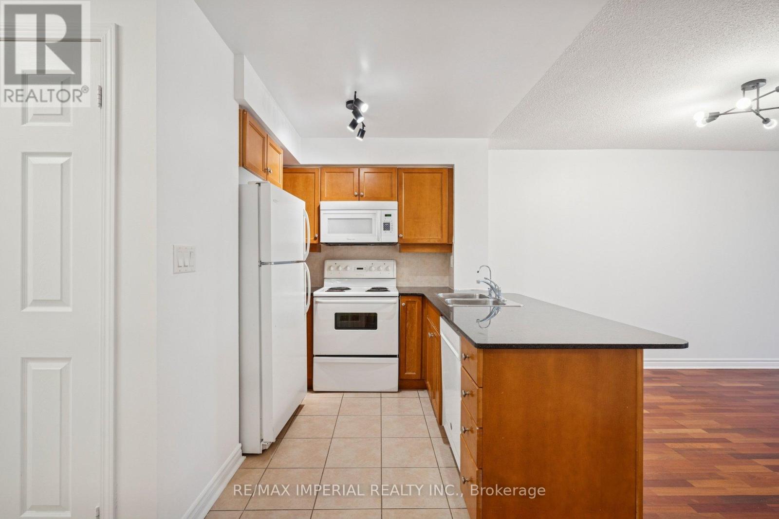 307 - 19 Barberry Place, Toronto, Ontario  M2K 3E3 - Photo 9 - C12993942