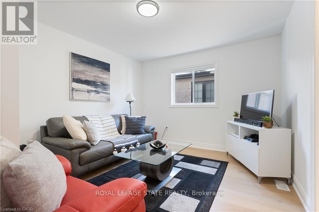 66 Cesar Place, Hamilton, Ontario  L9G 0G3 - Photo 23 - X13020668