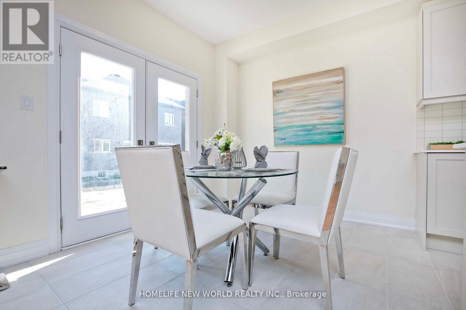 240 Seguin Street N, Richmond Hill, Ontario  L4E 2Y5 - Photo 5 - N12858112