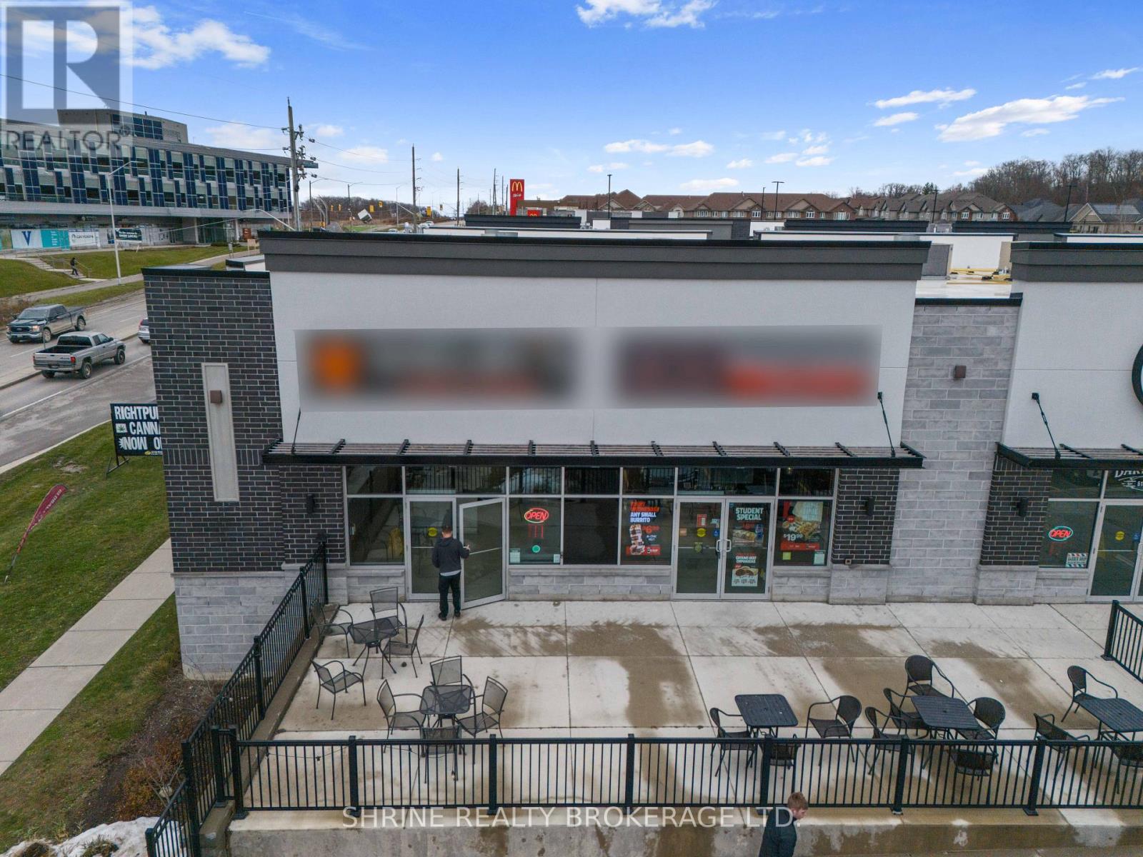 1876 Oxford Street W, London South, Ontario  N6K 0J8 - Photo 2 - X13023334