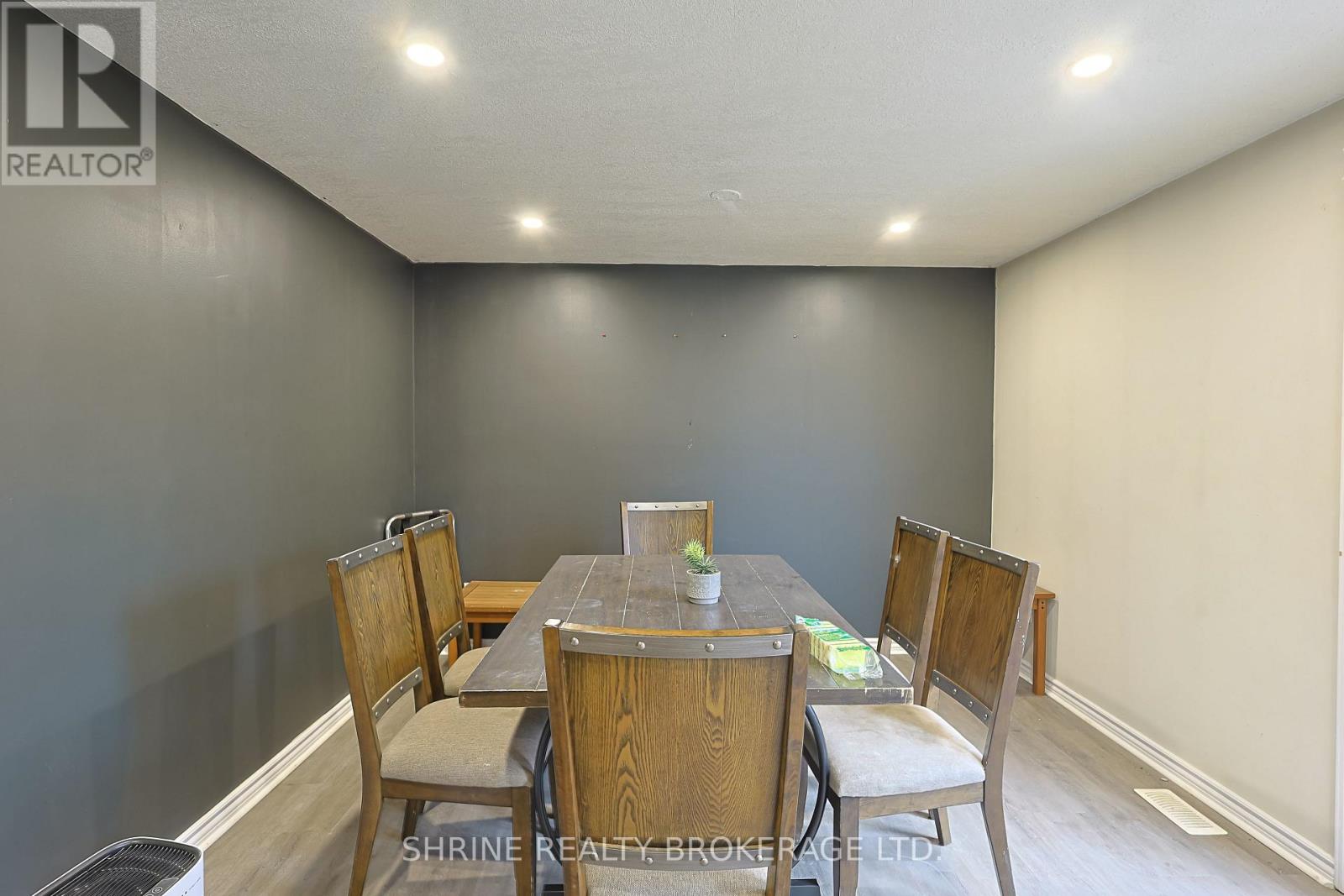 Photo 13 of 33 for 127 Odessa Avenue