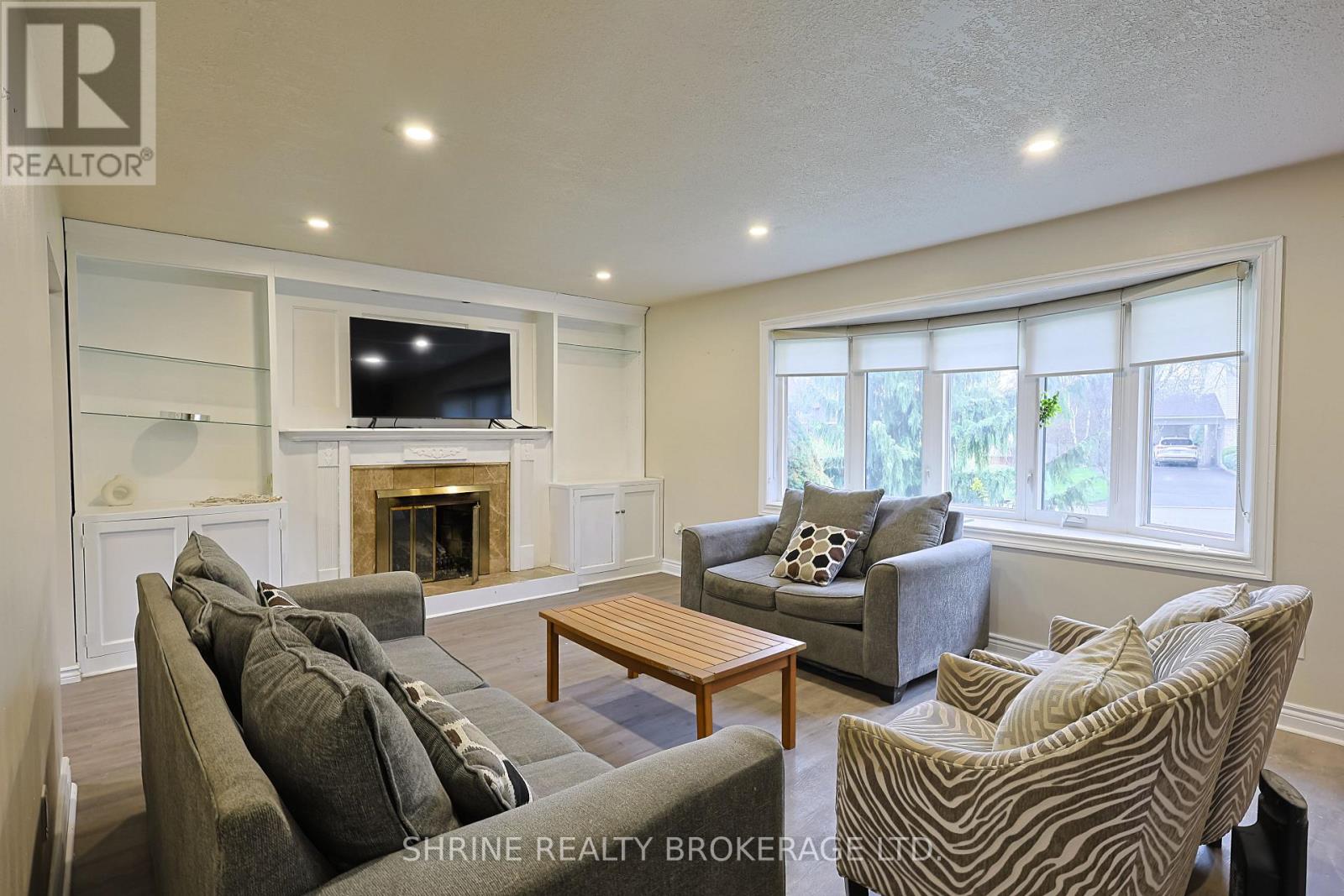 Photo 6 of 33 for 127 Odessa Avenue