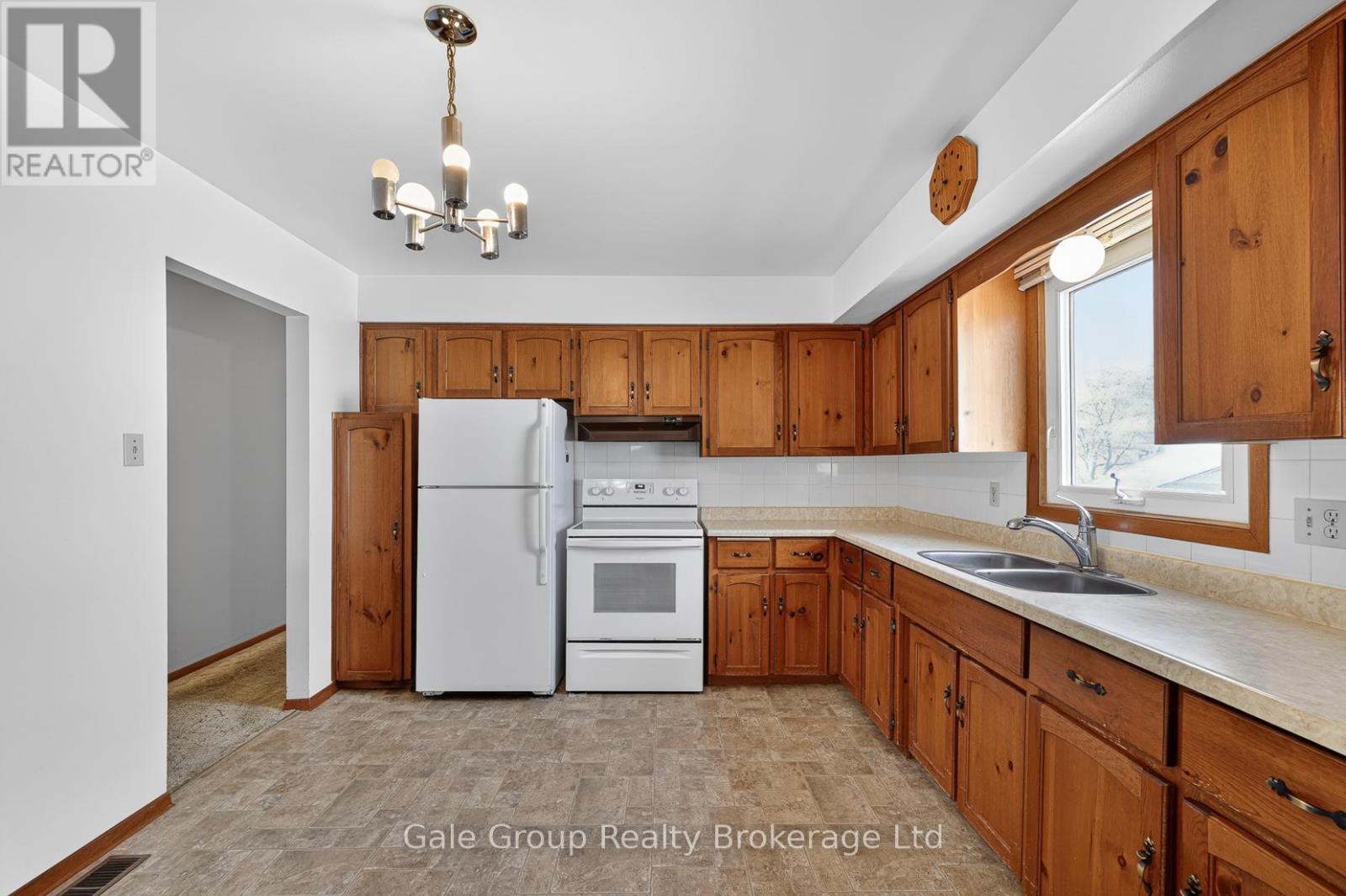 111 Chippewa Avenue, Woodstock, Ontario  N4T 1A1 - Photo 10 - X13023468