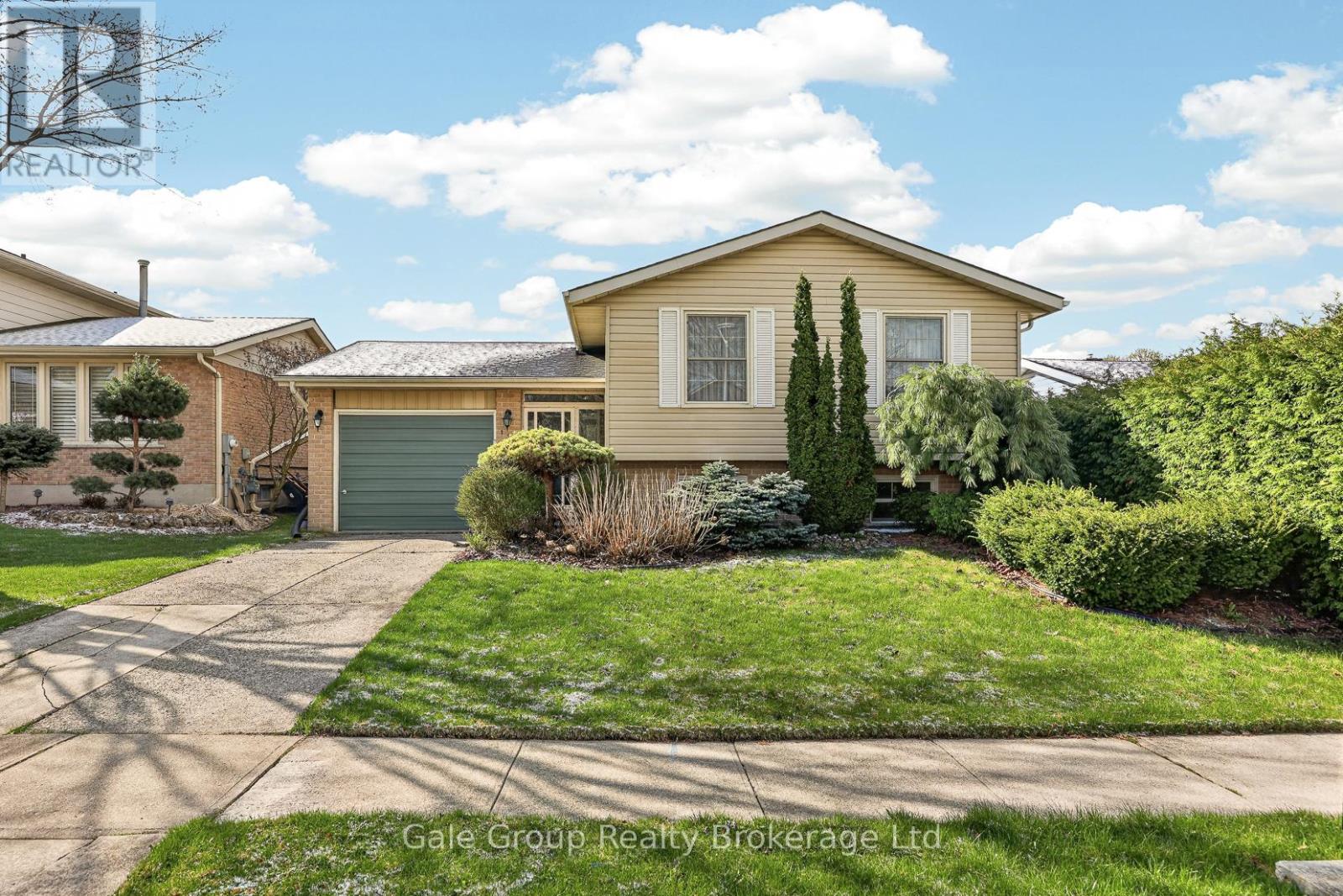 111 Chippewa Avenue, Woodstock, Ontario  N4T 1A1 - Photo 2 - X13023468