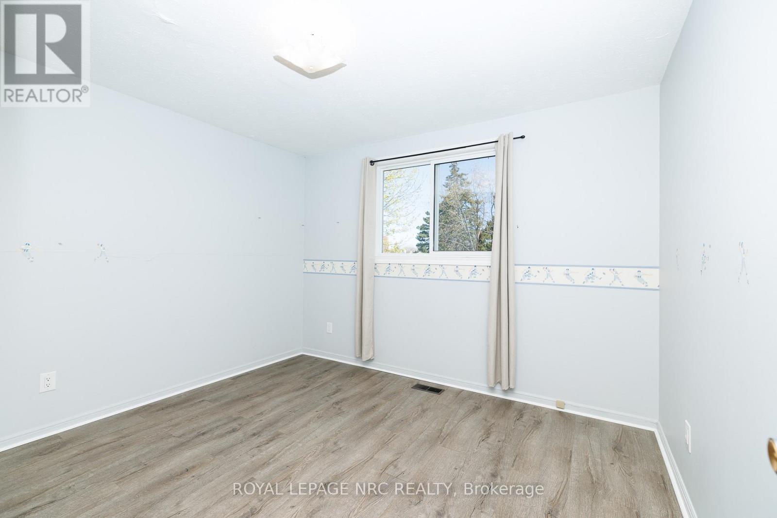 8 Kerwin Gate, St. Catharines, Ontario  L2N 4J8 - Photo 11 - X13023436