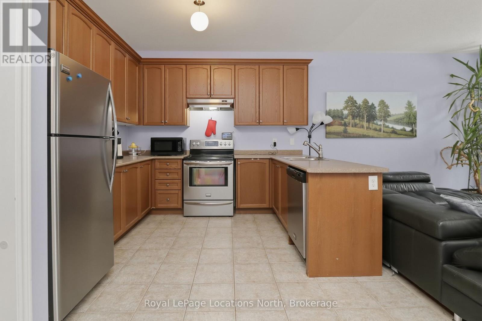 46 Princess Point Drive, Wasaga Beach, Ontario  L9Z 3C1 - Photo 11 - S13023452