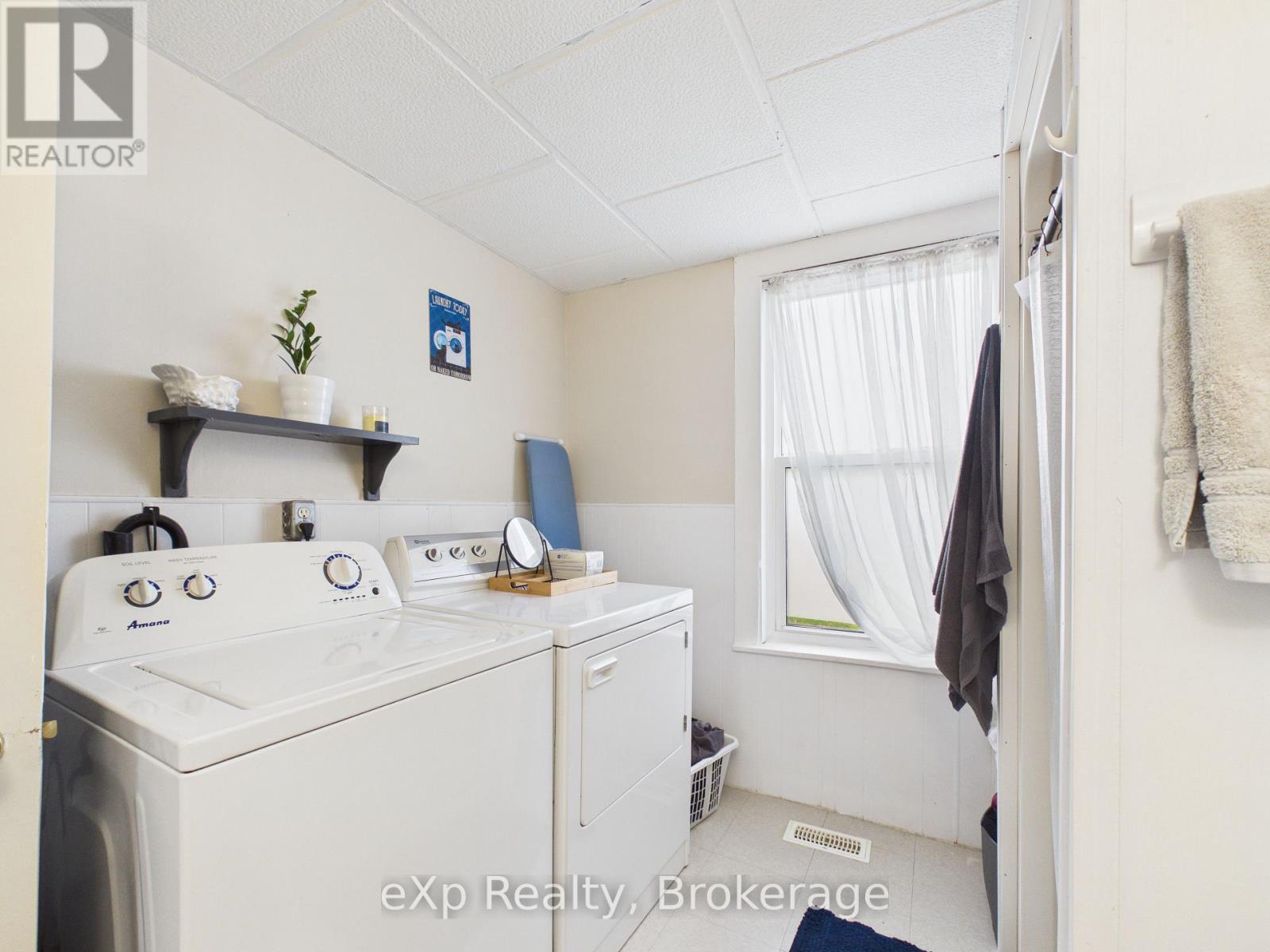 6 Mary Street, Brockton, Ontario  N0G 2V0 - Photo 8 - X13023446