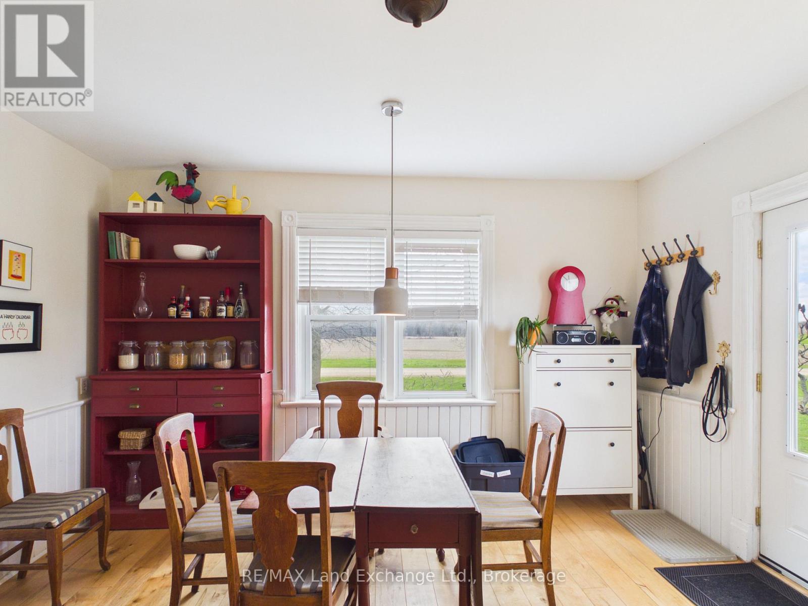 208 Austin Side Road S, Brockton, Ontario  N0G 2V0 - Photo 5 - X13023454