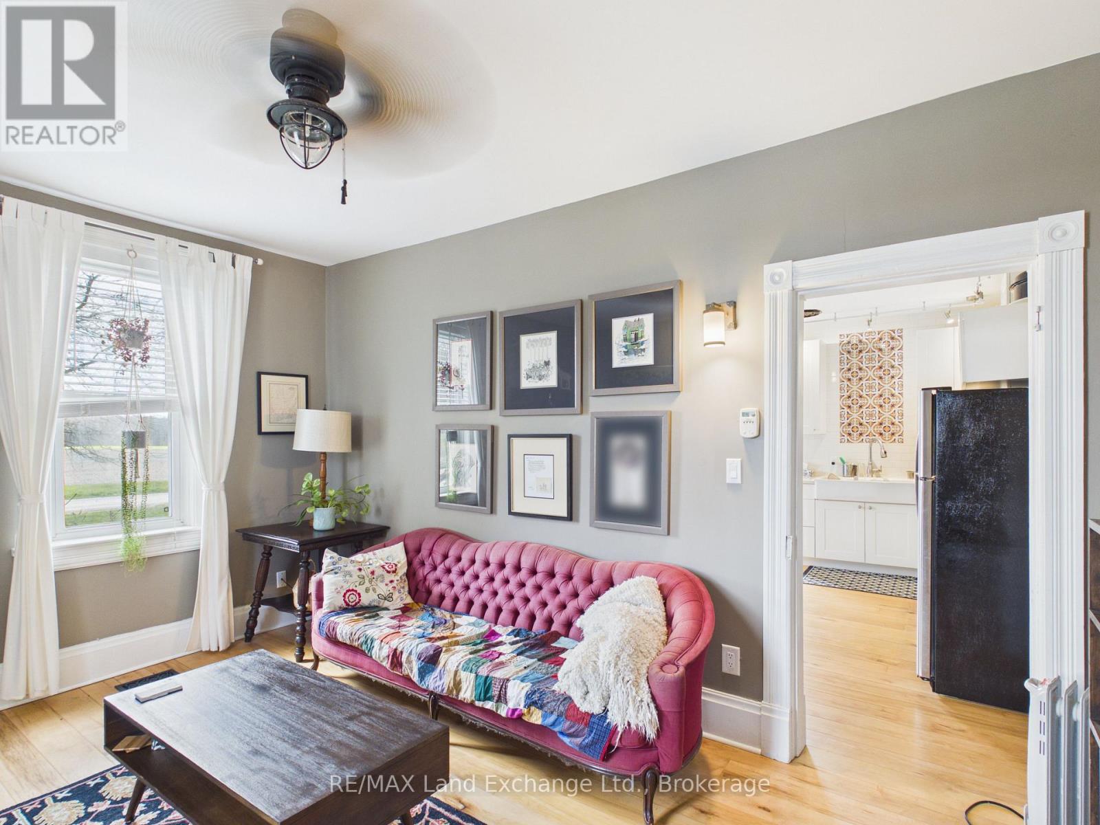 208 Austin Side Road S, Brockton, Ontario  N0G 2V0 - Photo 7 - X13023454