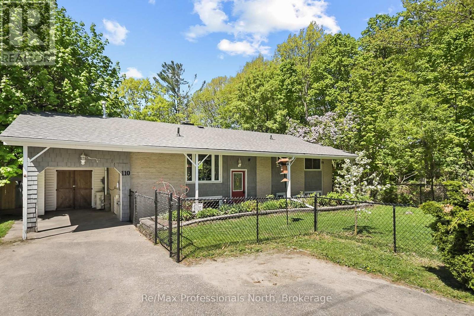 110 FRASER STREET, Gravenhurst, Ontario