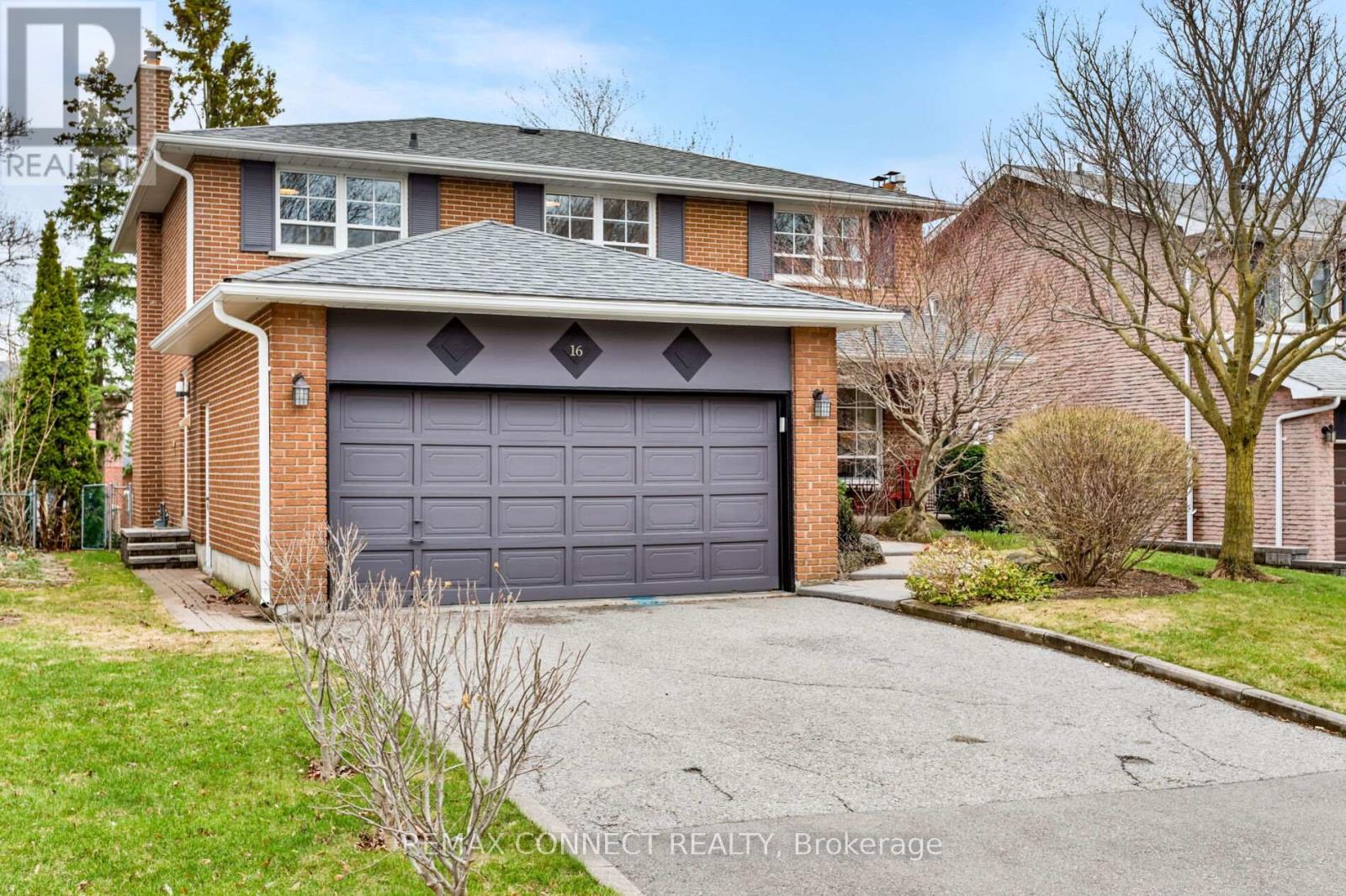16 Shadberry Drive, Toronto, Ontario  M2H 3C8 - Photo 2 - C13023344