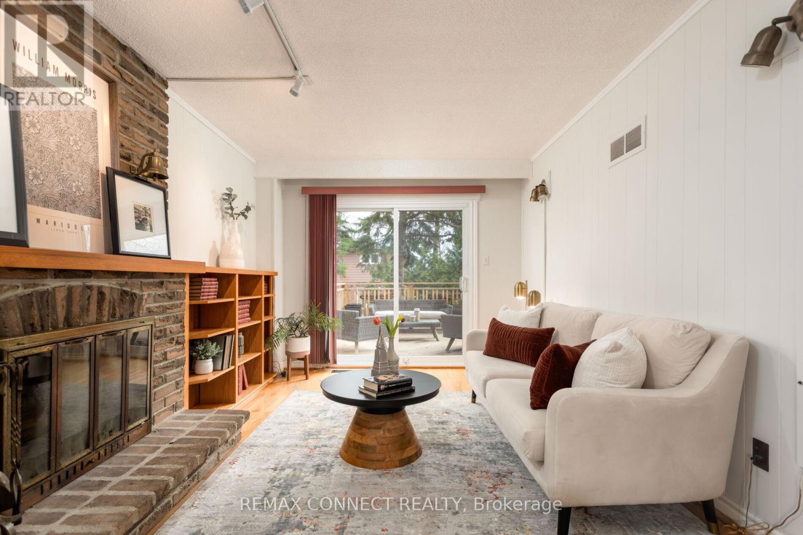 16 Shadberry Drive, Toronto, Ontario  M2H 3C8 - Photo 21 - C13023344