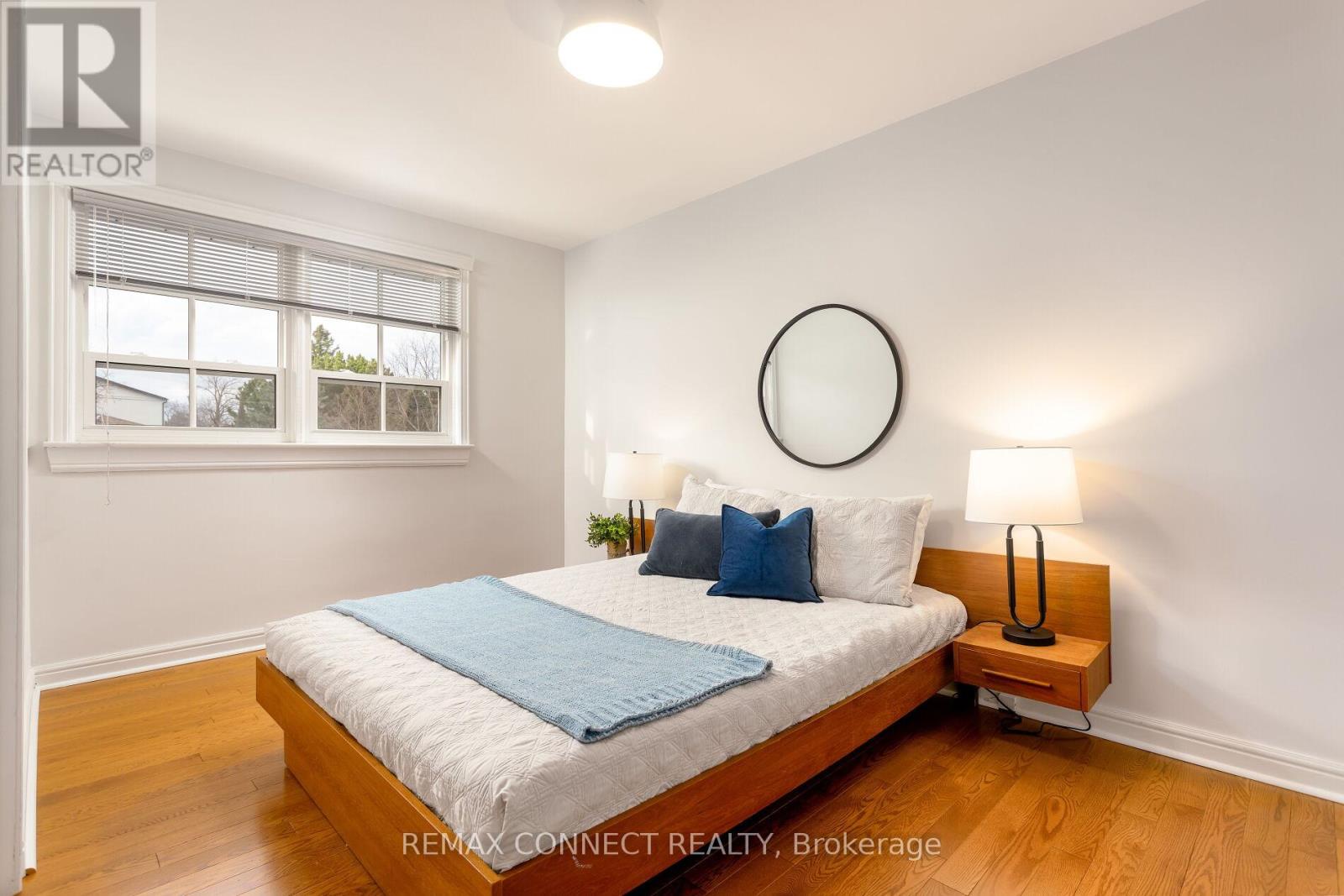 16 Shadberry Drive, Toronto, Ontario  M2H 3C8 - Photo 32 - C13023344