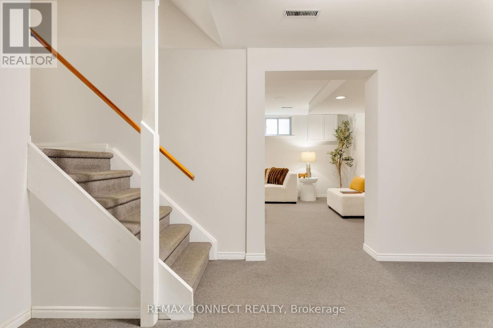 16 Shadberry Drive, Toronto, Ontario  M2H 3C8 - Photo 39 - C13023344