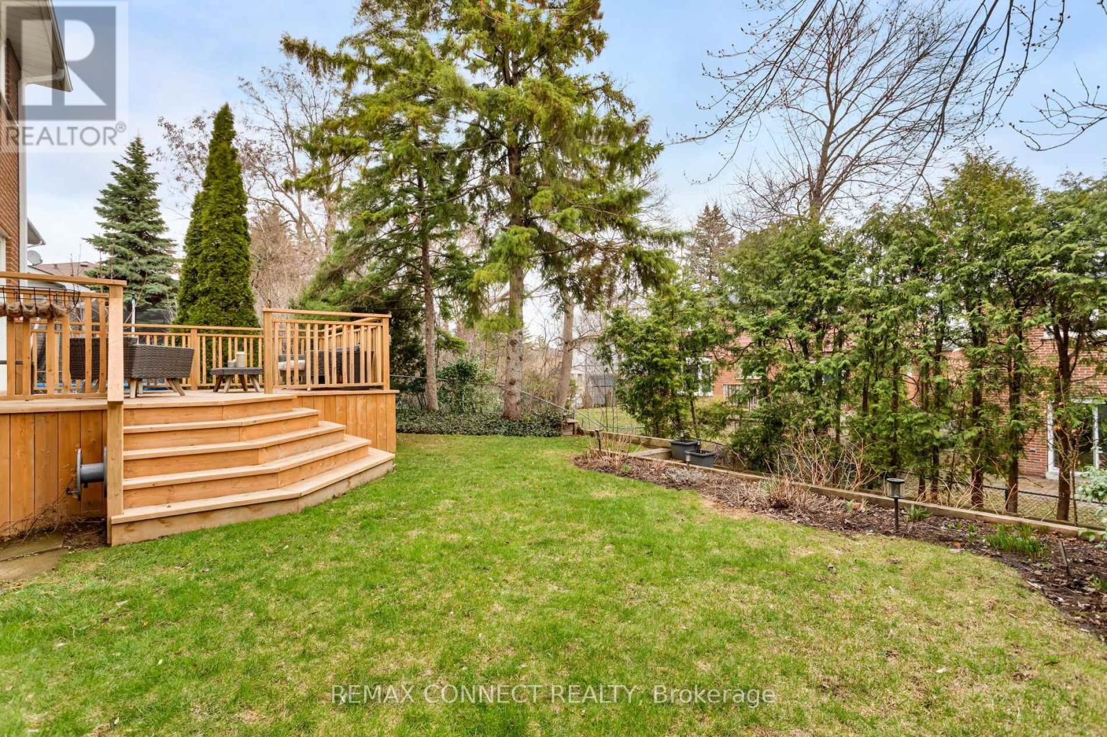 16 Shadberry Drive, Toronto, Ontario  M2H 3C8 - Photo 49 - C13023344