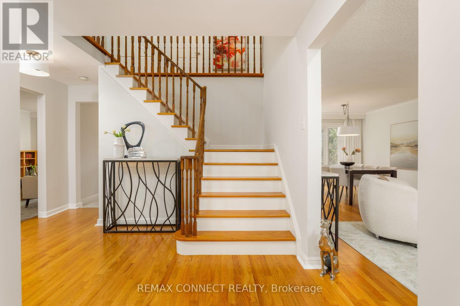 16 Shadberry Drive, Toronto, Ontario  M2H 3C8 - Photo 5 - C13023344