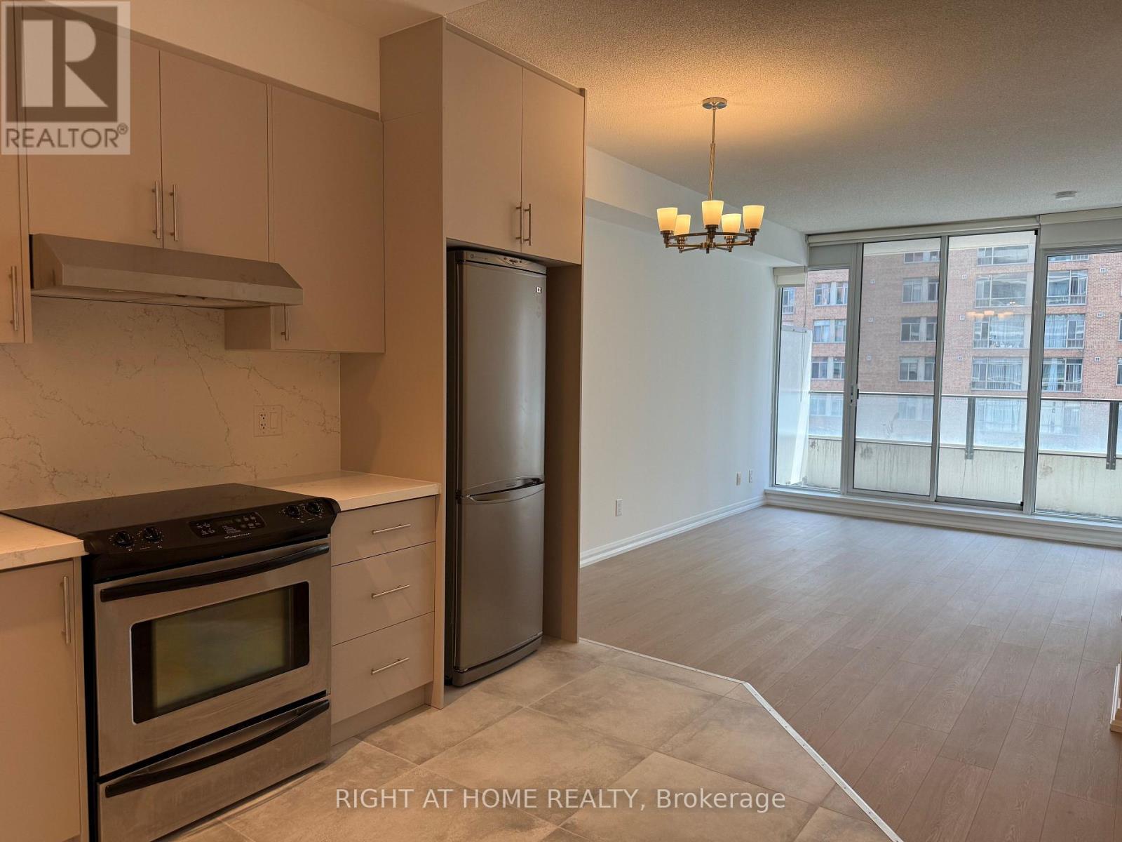 1118 - 111 Elizabeth Street, Toronto, Ontario  M5G 1P7 - Photo 16 - C13023352