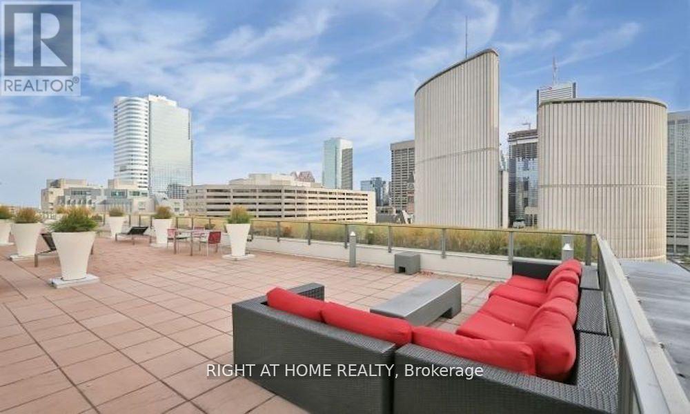 1118 - 111 Elizabeth Street, Toronto, Ontario  M5G 1P7 - Photo 24 - C13023352