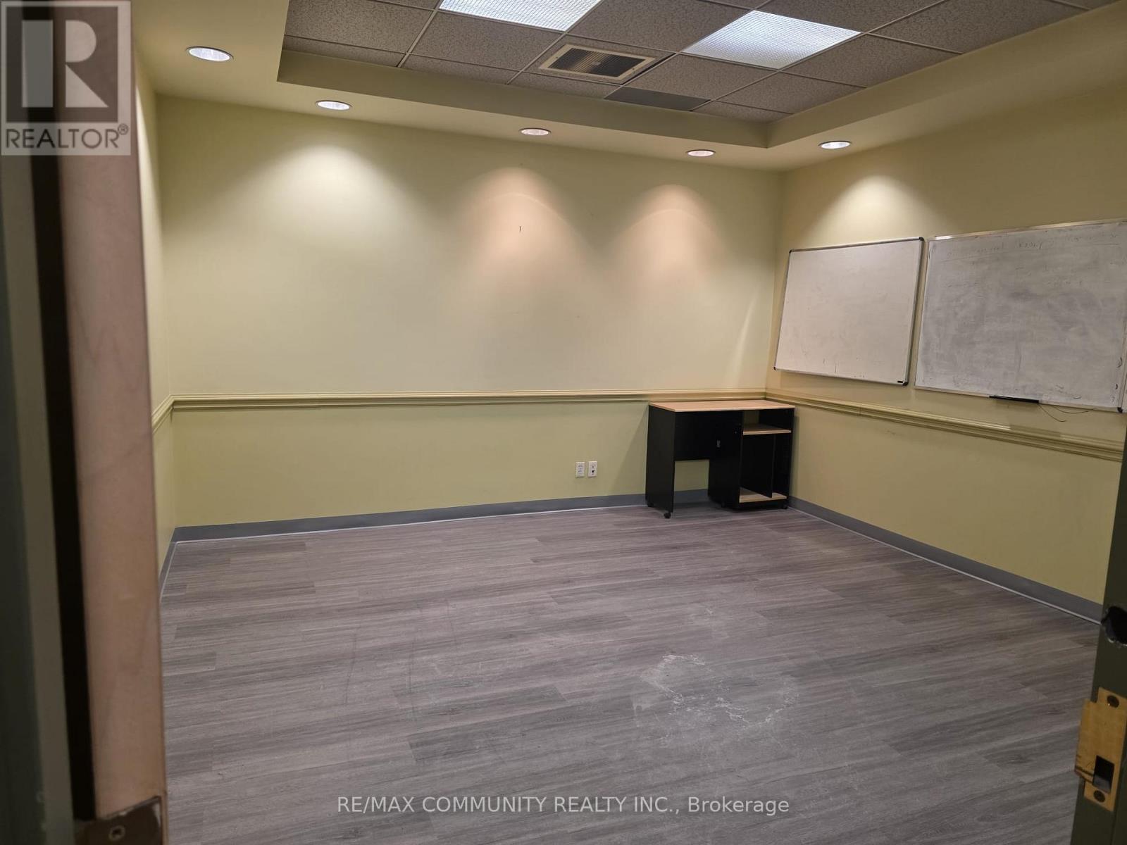 303 - 250 Sheppard Avenue E, Toronto, Ontario  M2N 6M9 - Photo 12 - C13023366