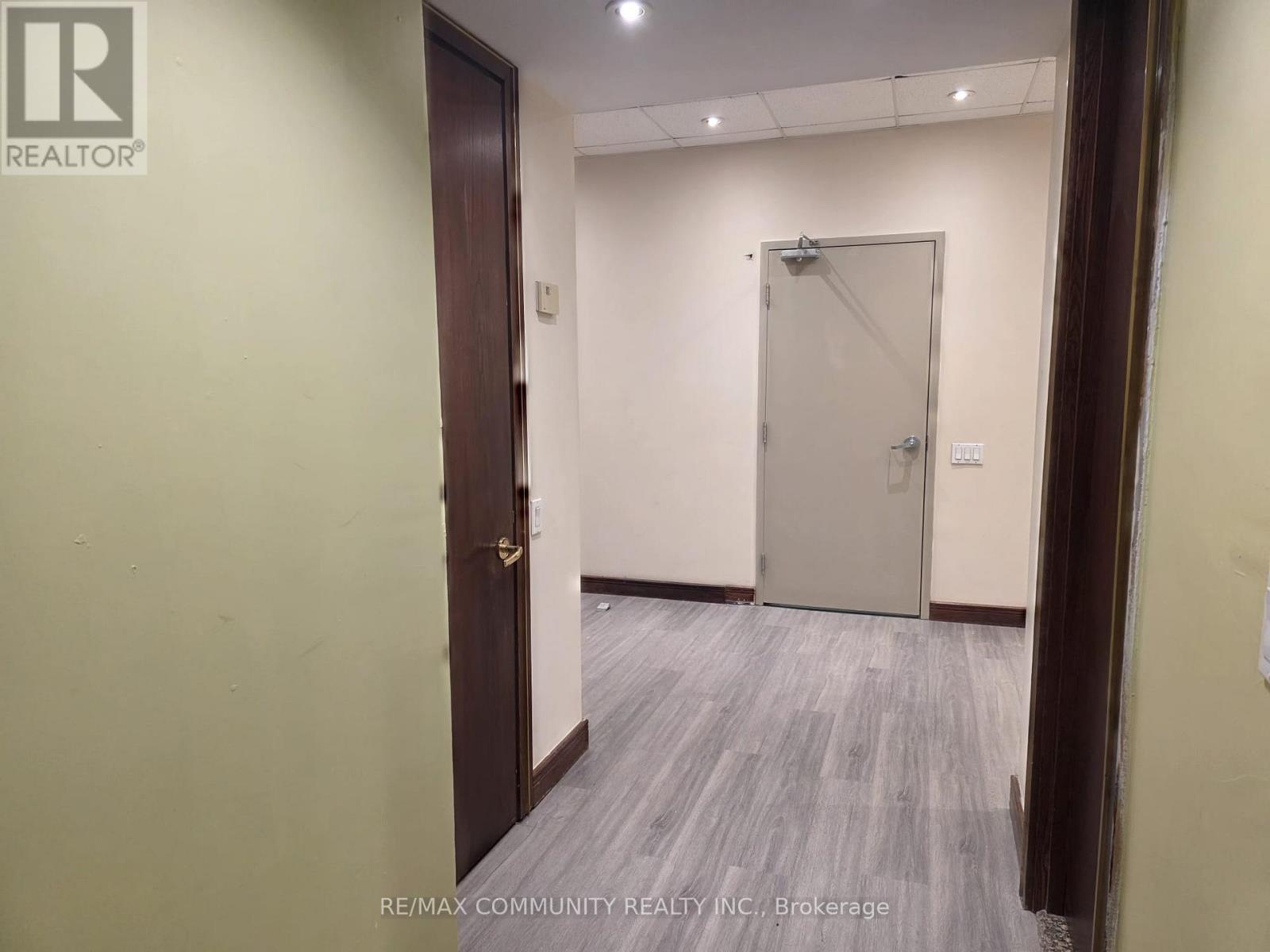 303 - 250 Sheppard Avenue E, Toronto, Ontario  M2N 6M9 - Photo 3 - C13023366